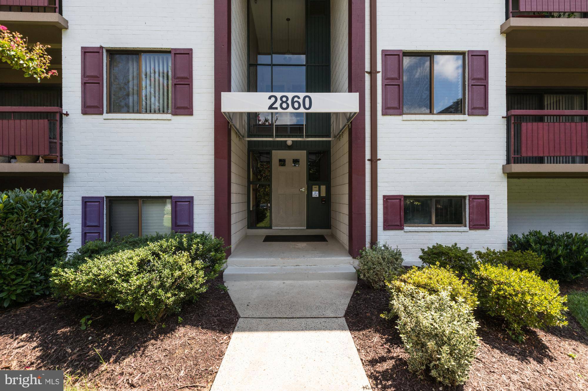 Falls Church, VA 22042,2860 DOVER LN #303