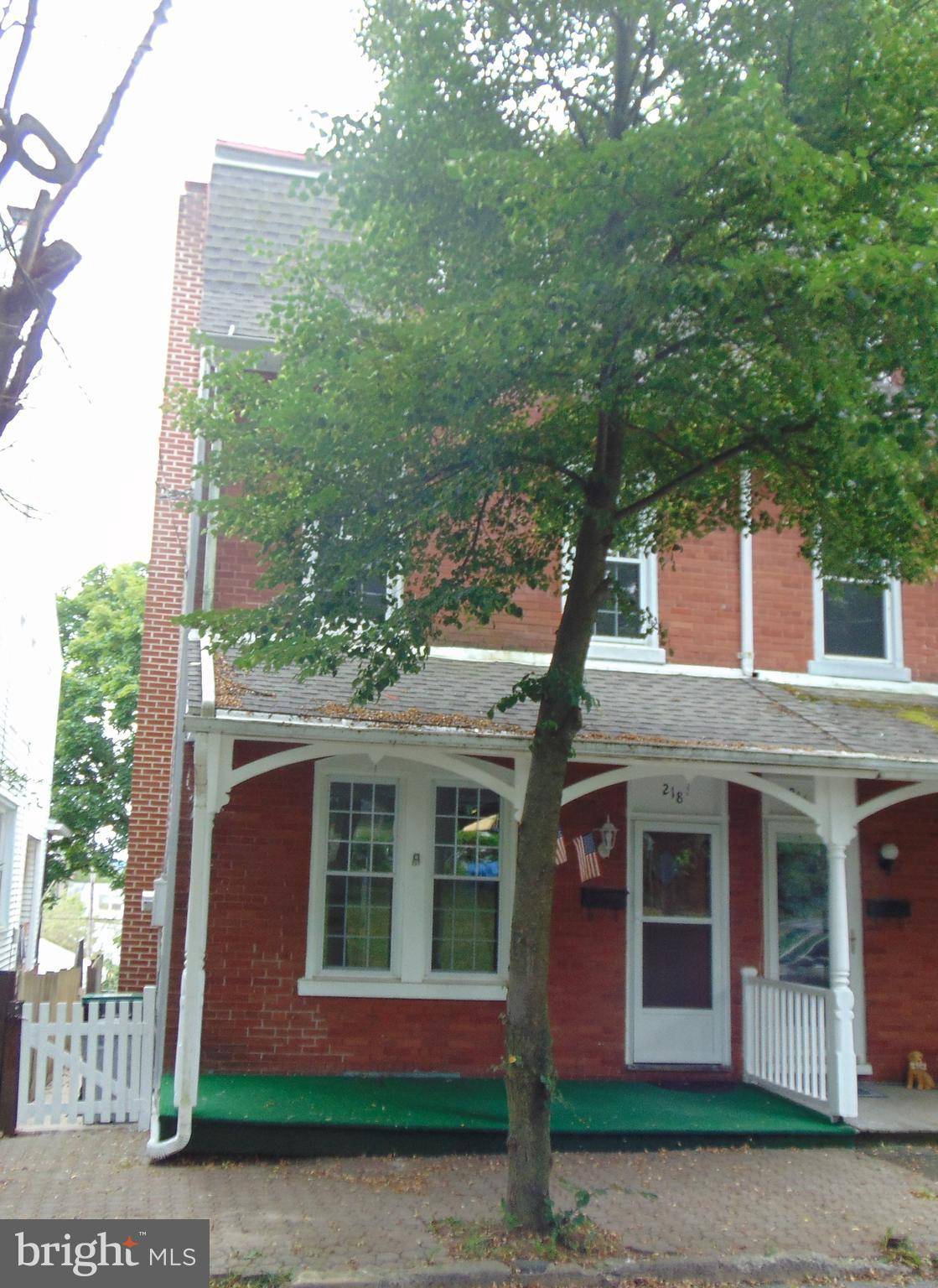 Orwigsburg, PA 17961,218 TAMMANY STREET E