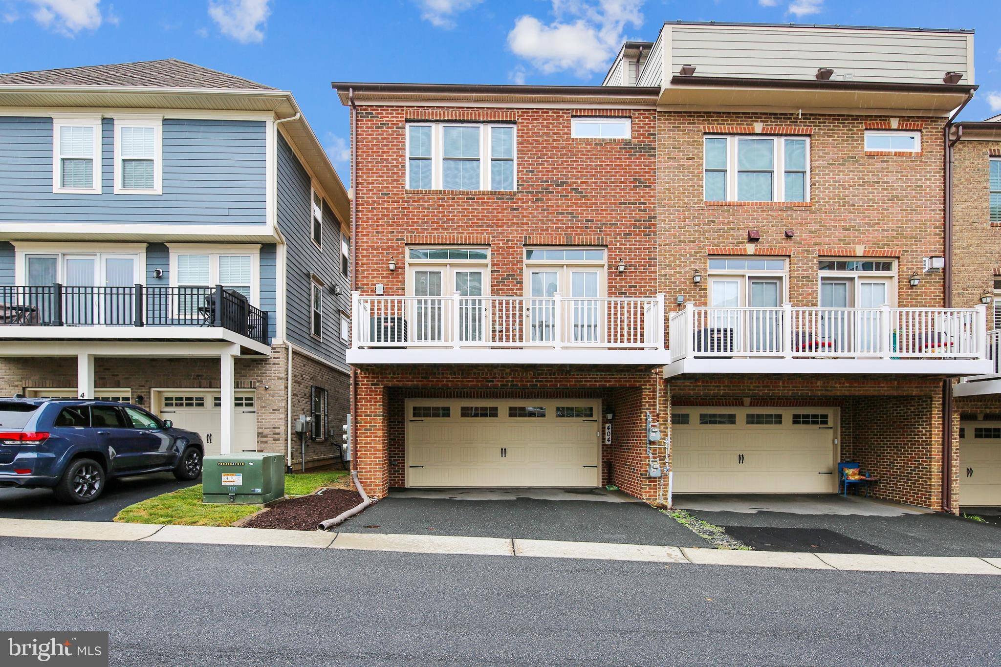 Gaithersburg, MD 20878,404 BLUE FLAX PL