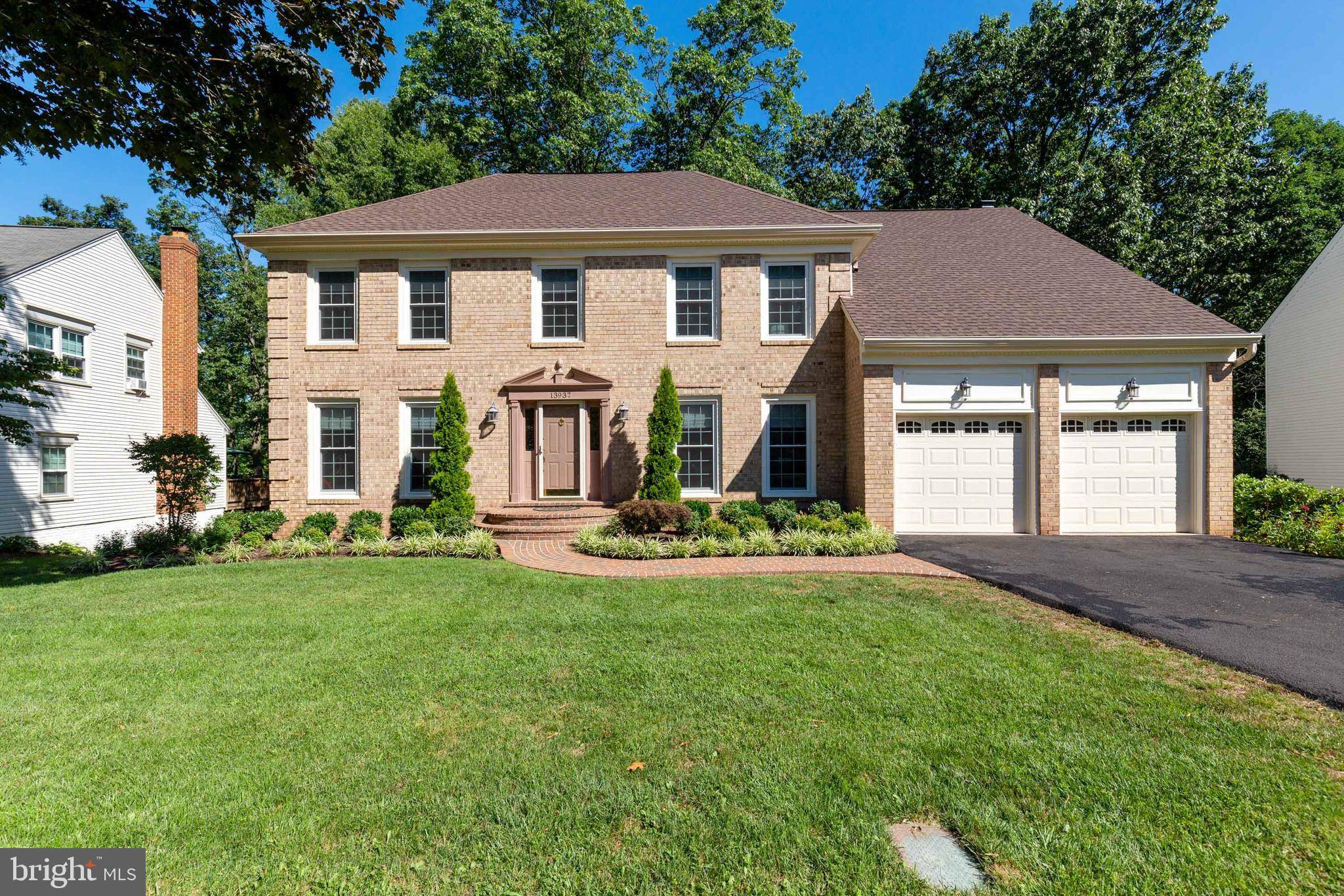 Chantilly, VA 20151,13937 VALLEY COUNTRY DR