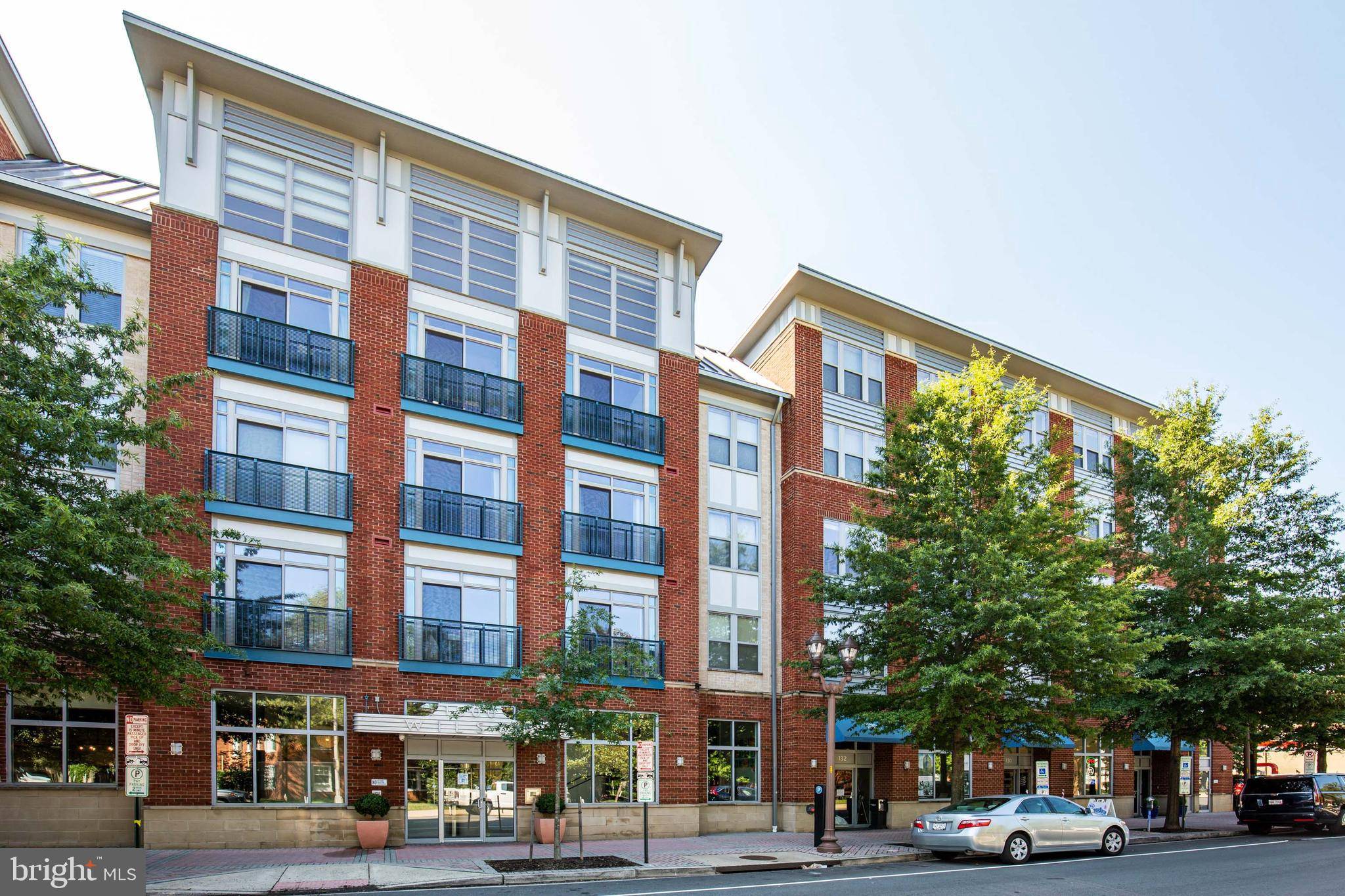 Arlington, VA 22201,1800 WILSON BLVD #214