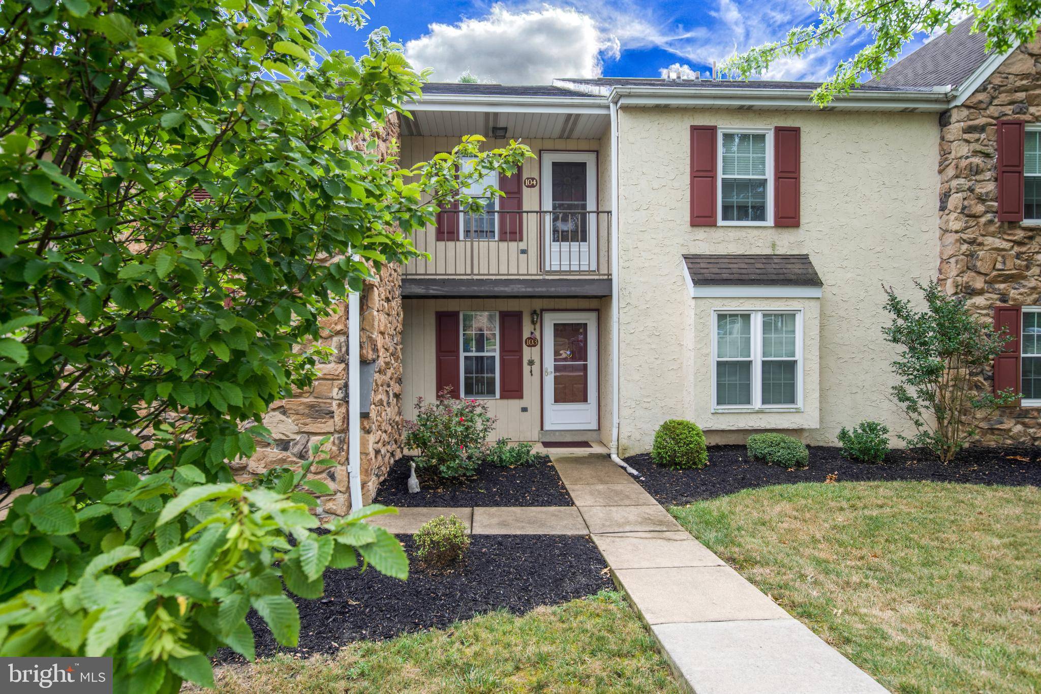 Millersville, PA 17551,103 OAK KNOLL CIR