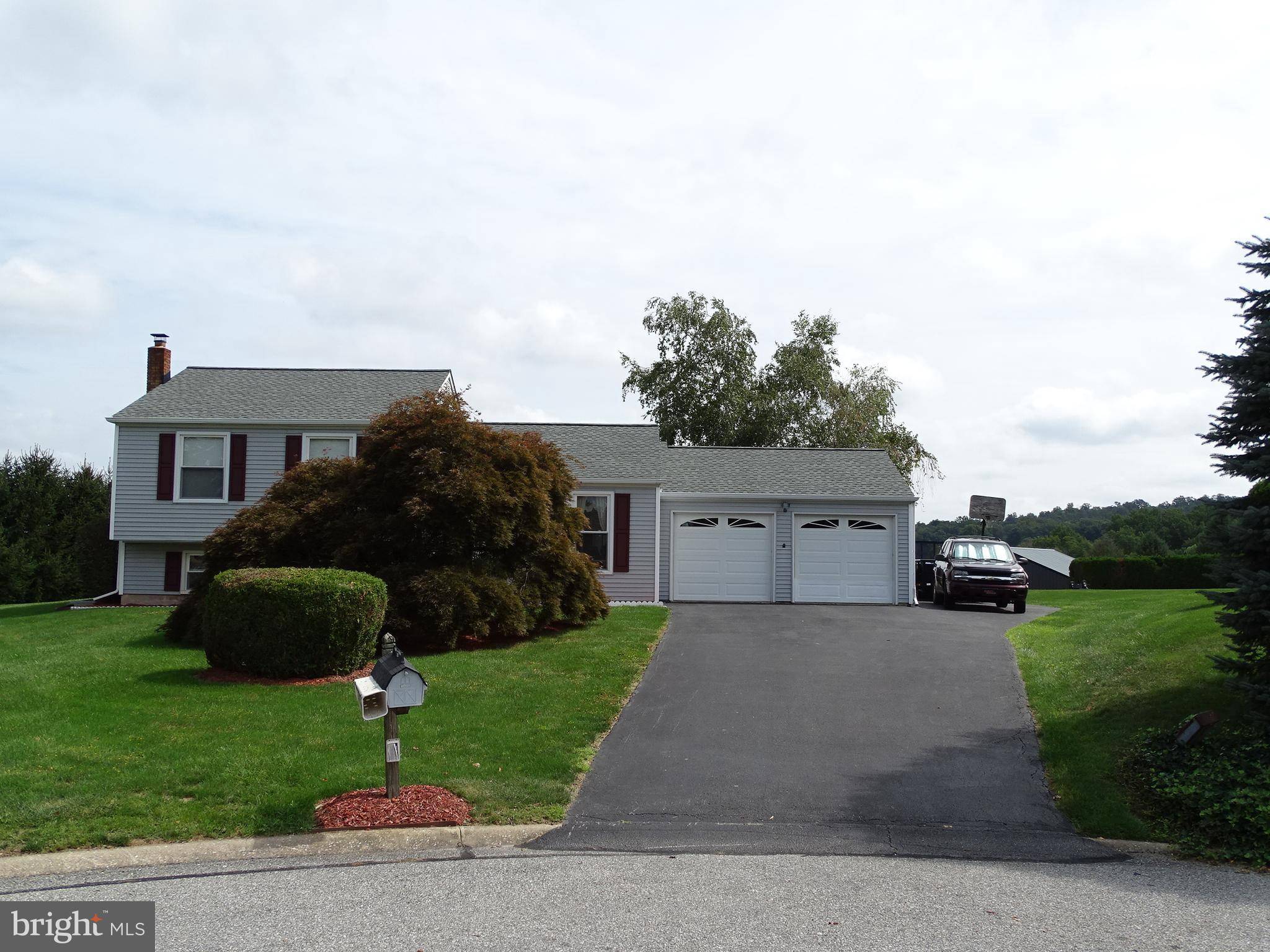 Spring Grove, PA 17362,4604 VIEW DR