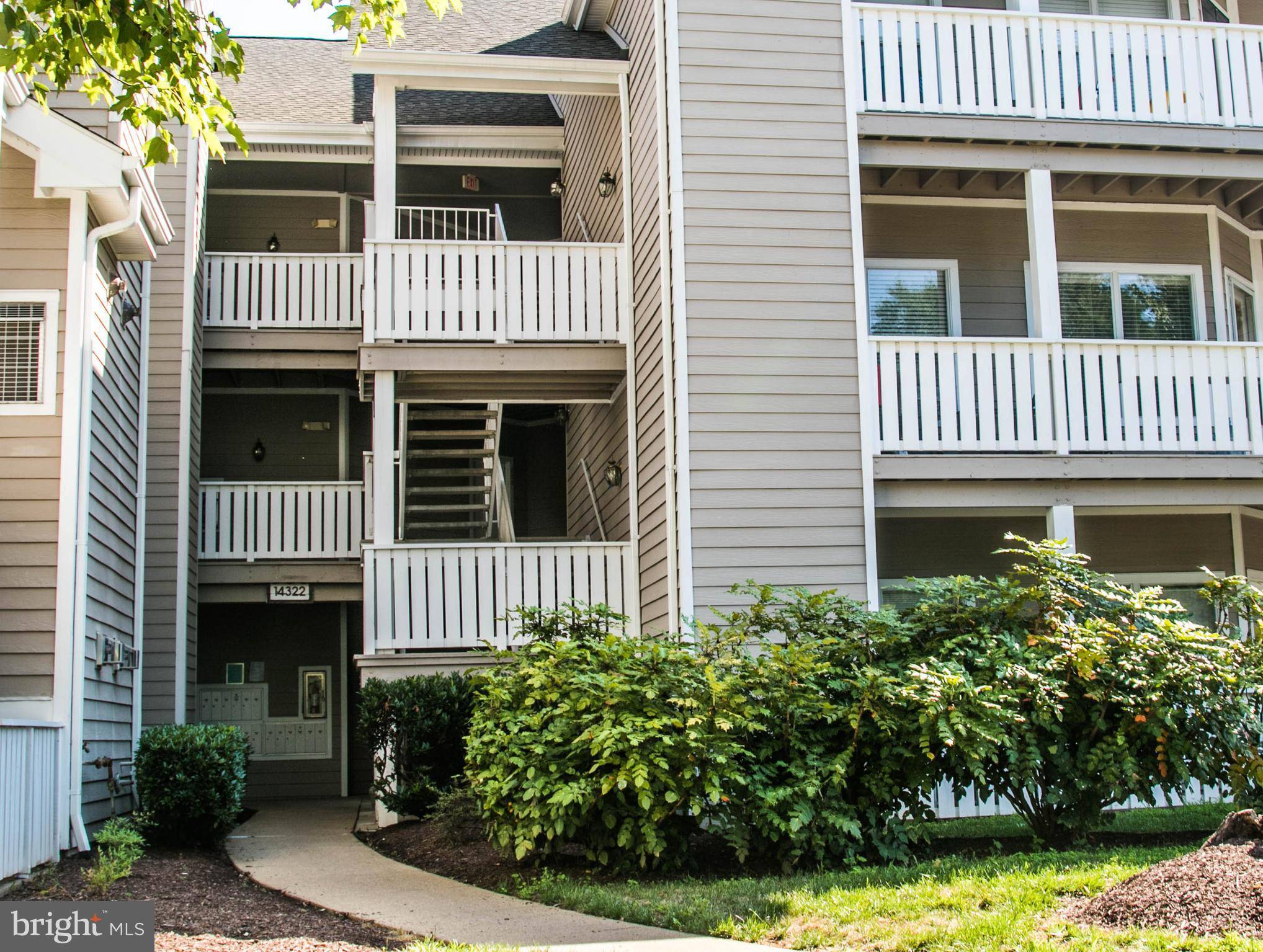 Centreville, VA 20121,14322 CLIMBING ROSE WAY #105