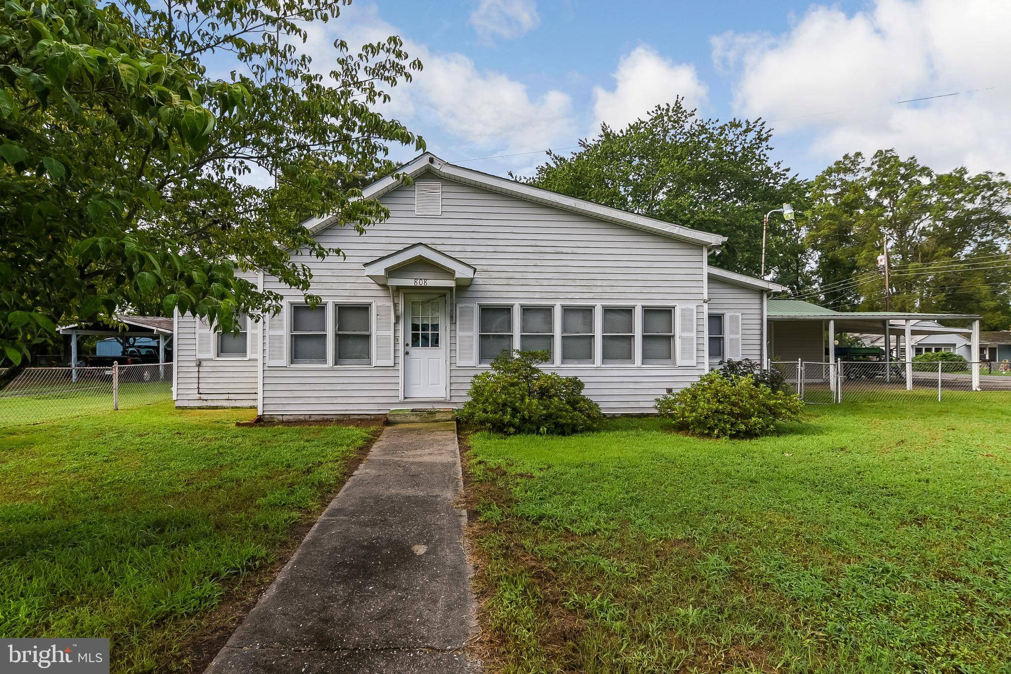 Colonial Beach, VA 22443,808 HORTON ST