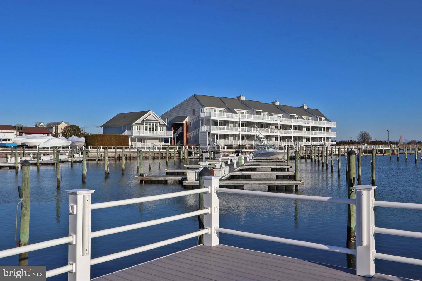 Somers Point, NJ 08244,103 HARBOUR CV