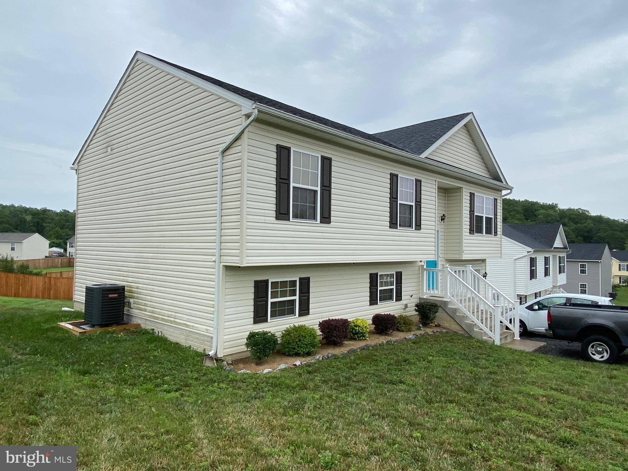 Inwood, WV 25428,69 MCKINLEY CT