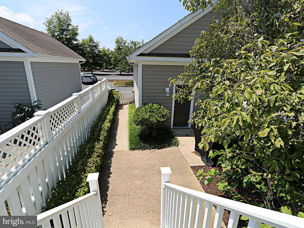 Ocean View, DE 19970,4 VILLAGE GREEN DR