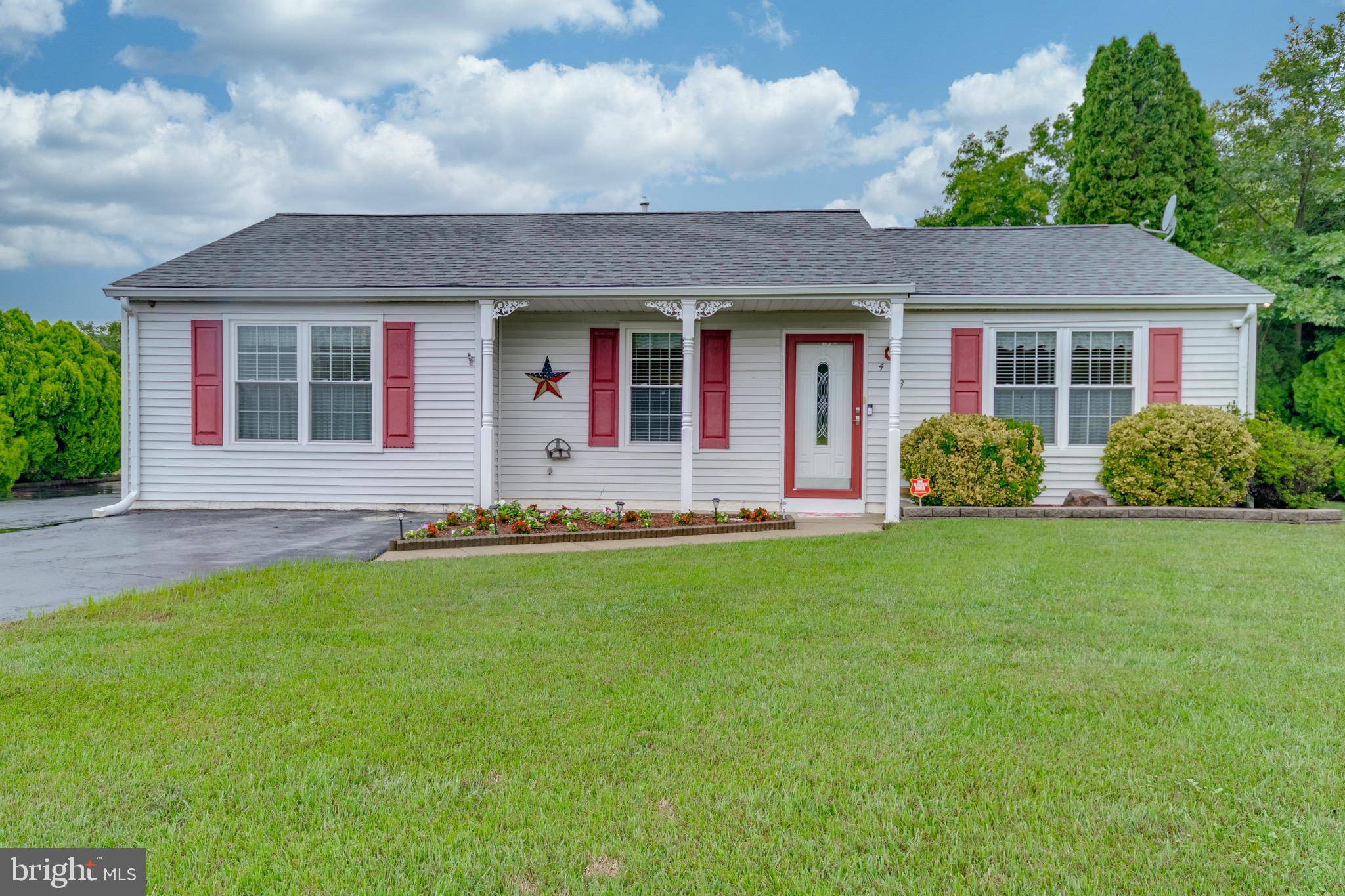 Williamstown, NJ 08094,413 RIDGE DR