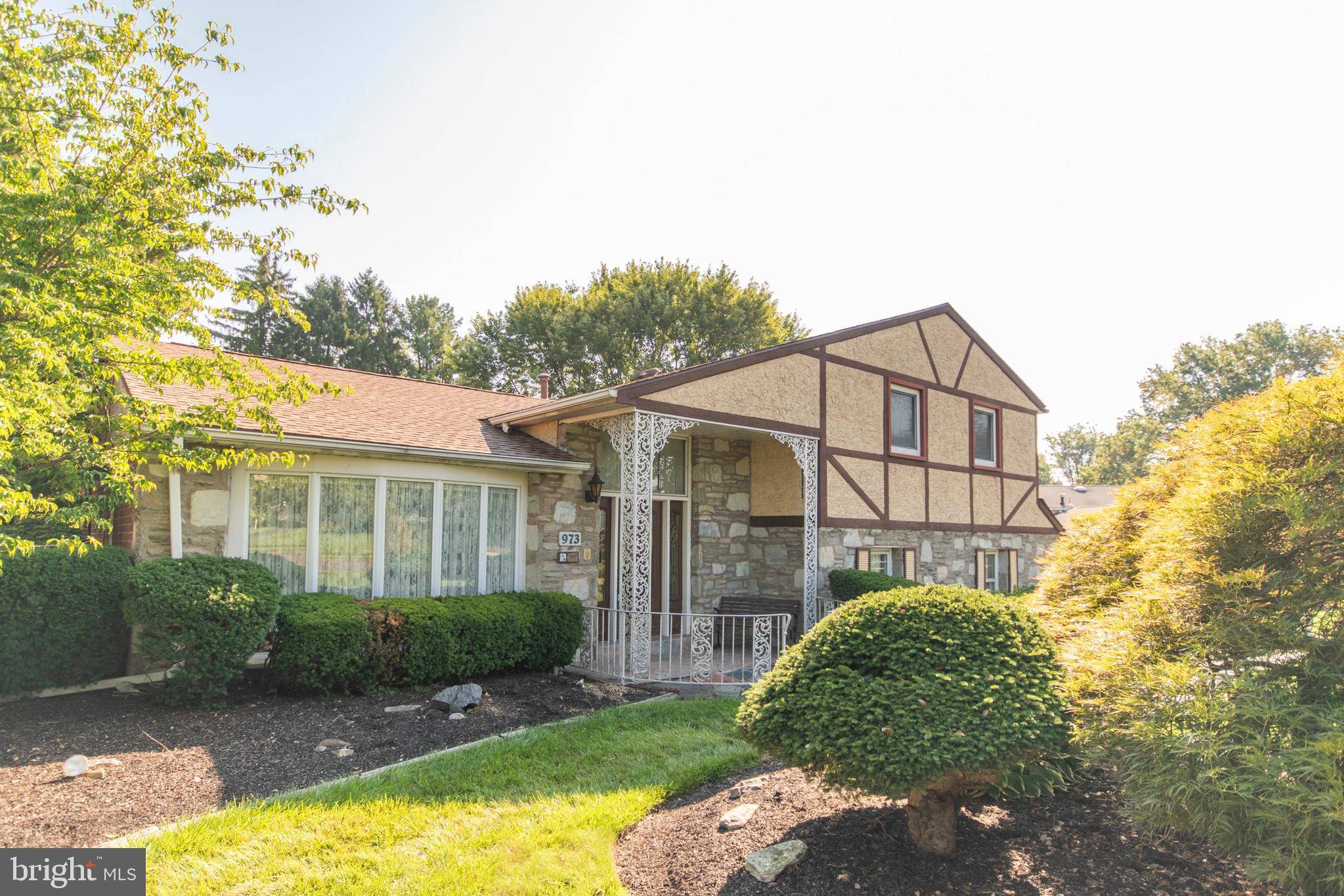 Huntingdon Valley, PA 19006,973 MILKWEED LN