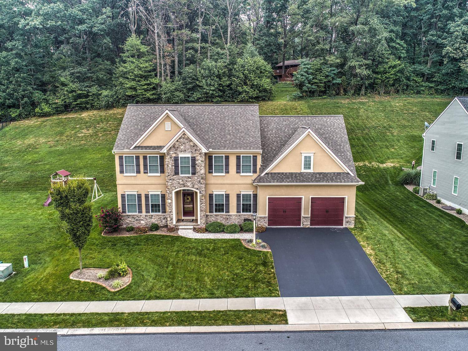 Lancaster, PA 17601,603 EAGLES VIEW