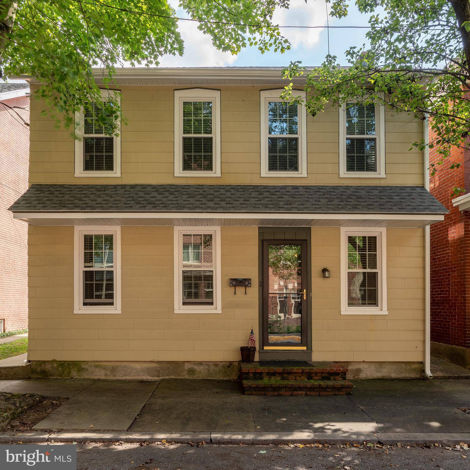 Lititz, PA 17543,26 E ORANGE ST