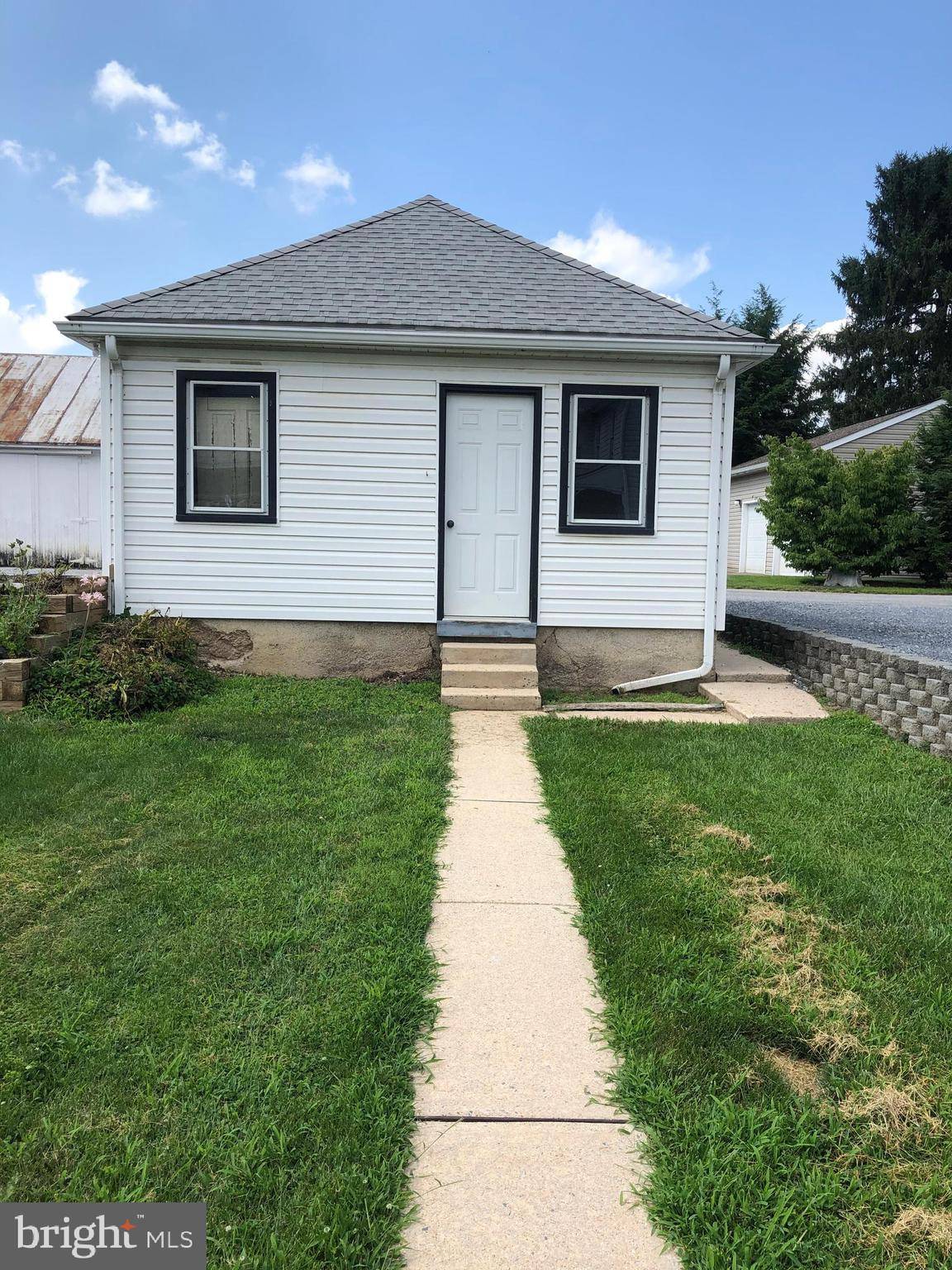 Shippensburg, PA 17257,415 W KING ST