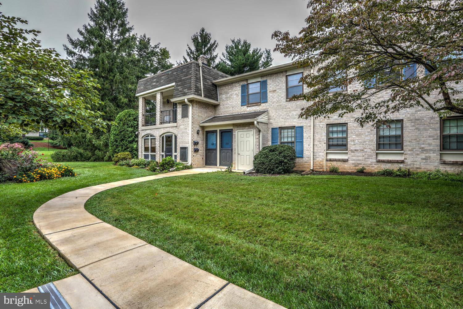 Lancaster, PA 17601,209 VALLEYBROOK DR