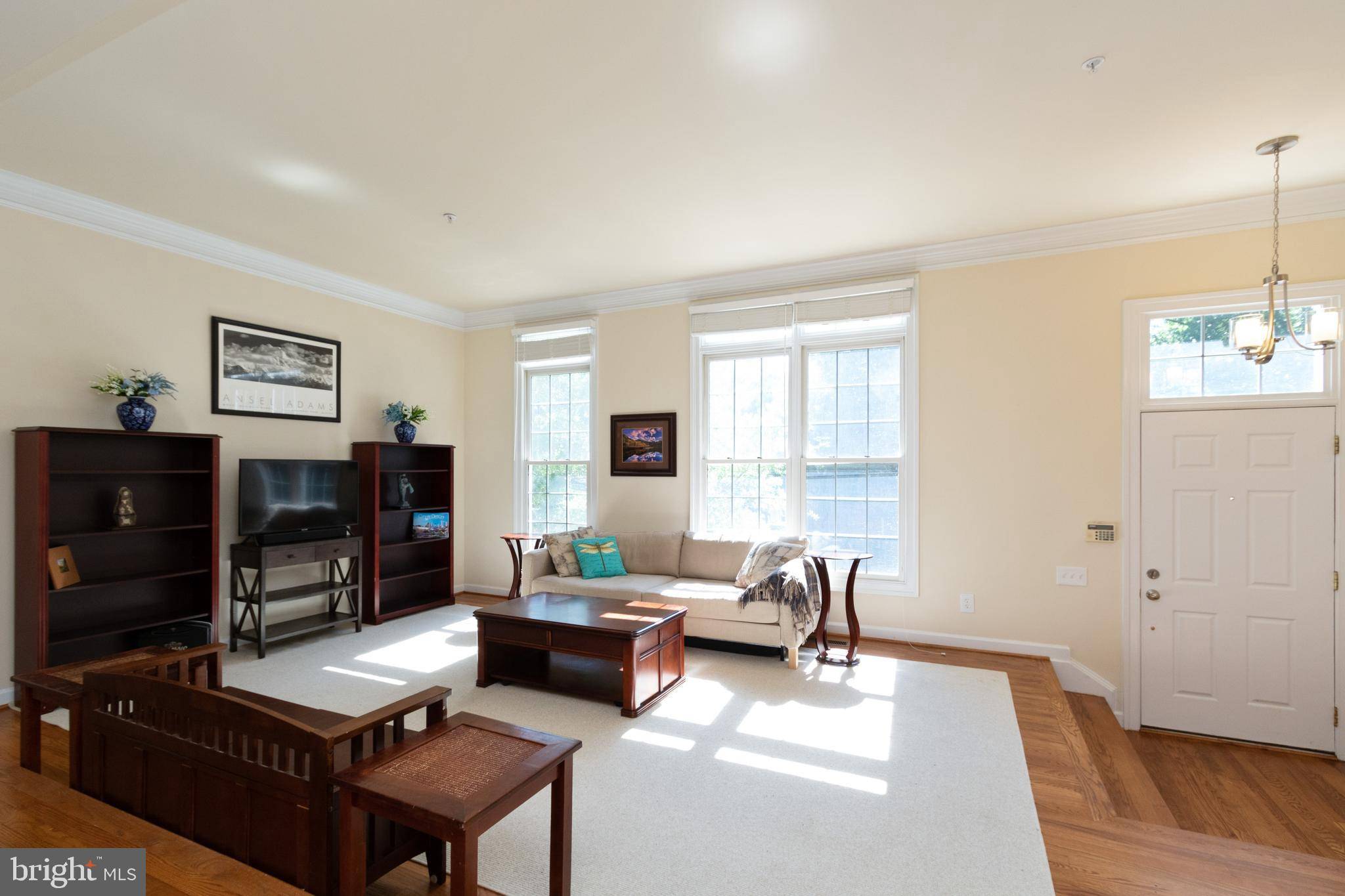 Vienna, VA 22181,9544 LAGERSFIELD CIR