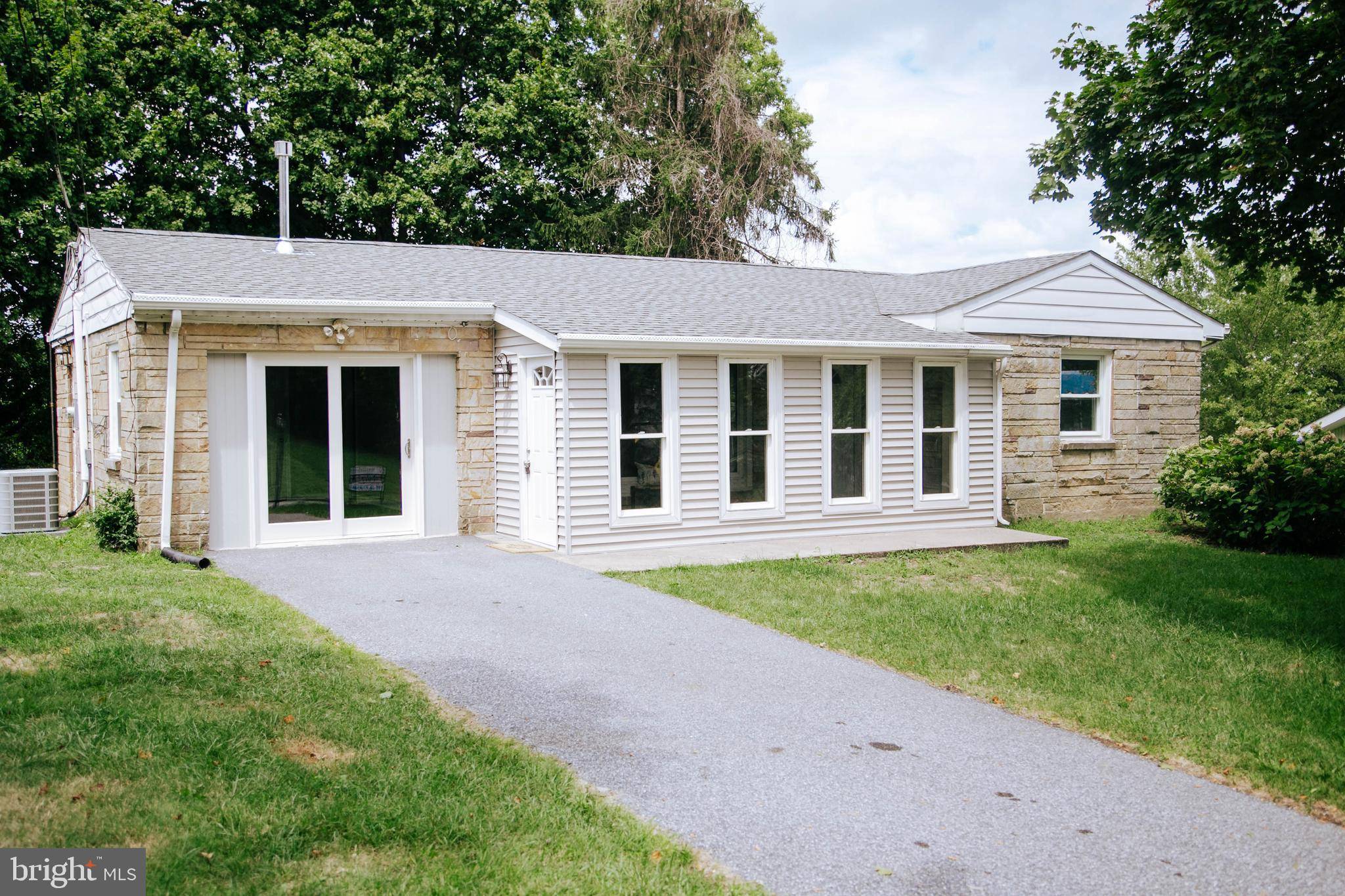 New Cumberland, PA 17070,107 PLEASANTVIEW TER