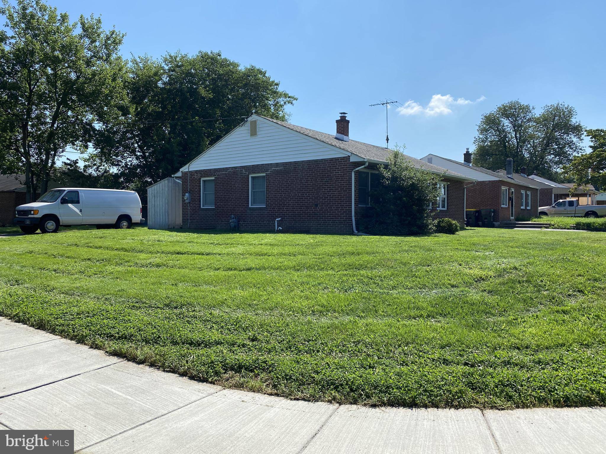 New Castle, DE 19720,208 BASSETT AVENUE