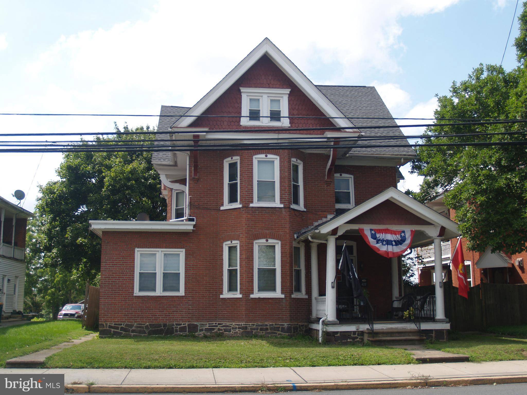 Red Hill, PA 18076,411 MAIN ST