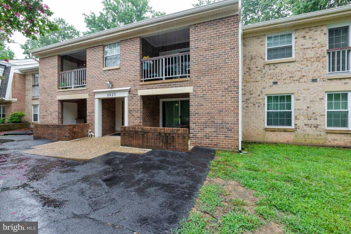 Burke, VA 22015,5837 COVE LANDING RD #203