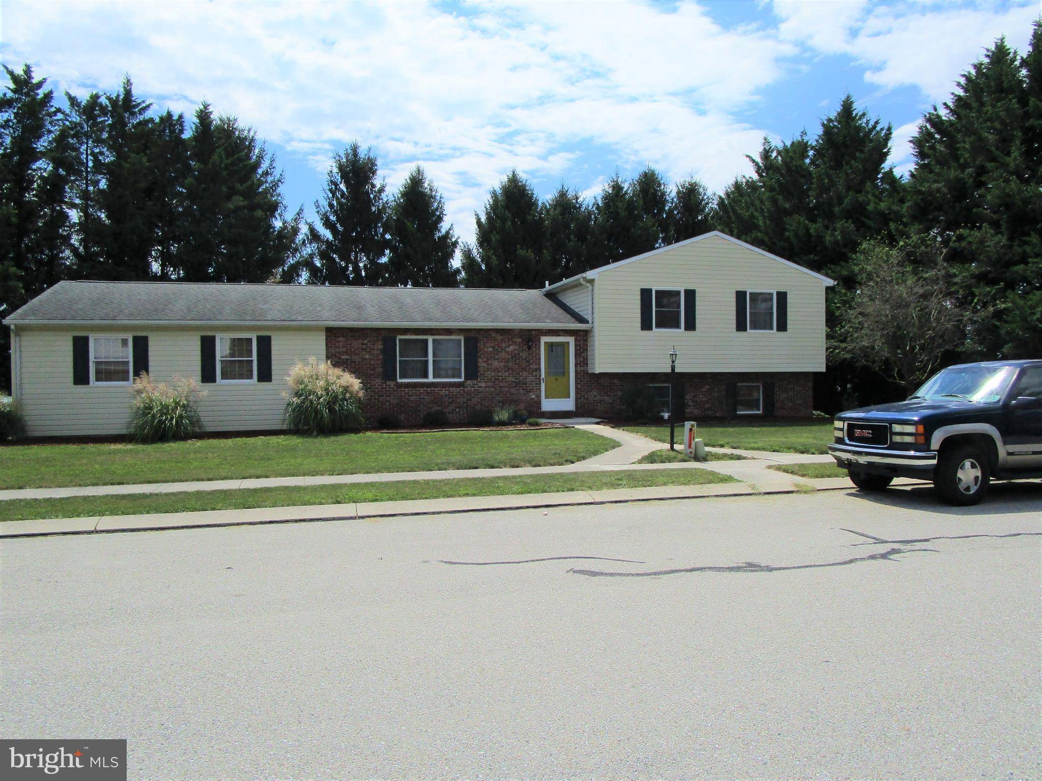 Mcsherrystown, PA 17344,9 FRANKLIN CT