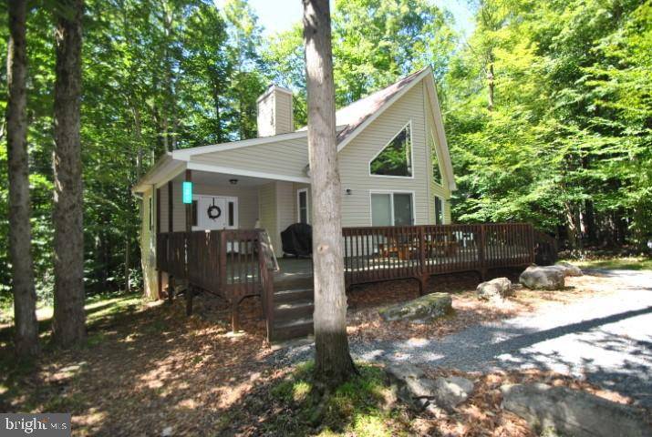 Pocono Lake, PA 18347,121 FALA CT