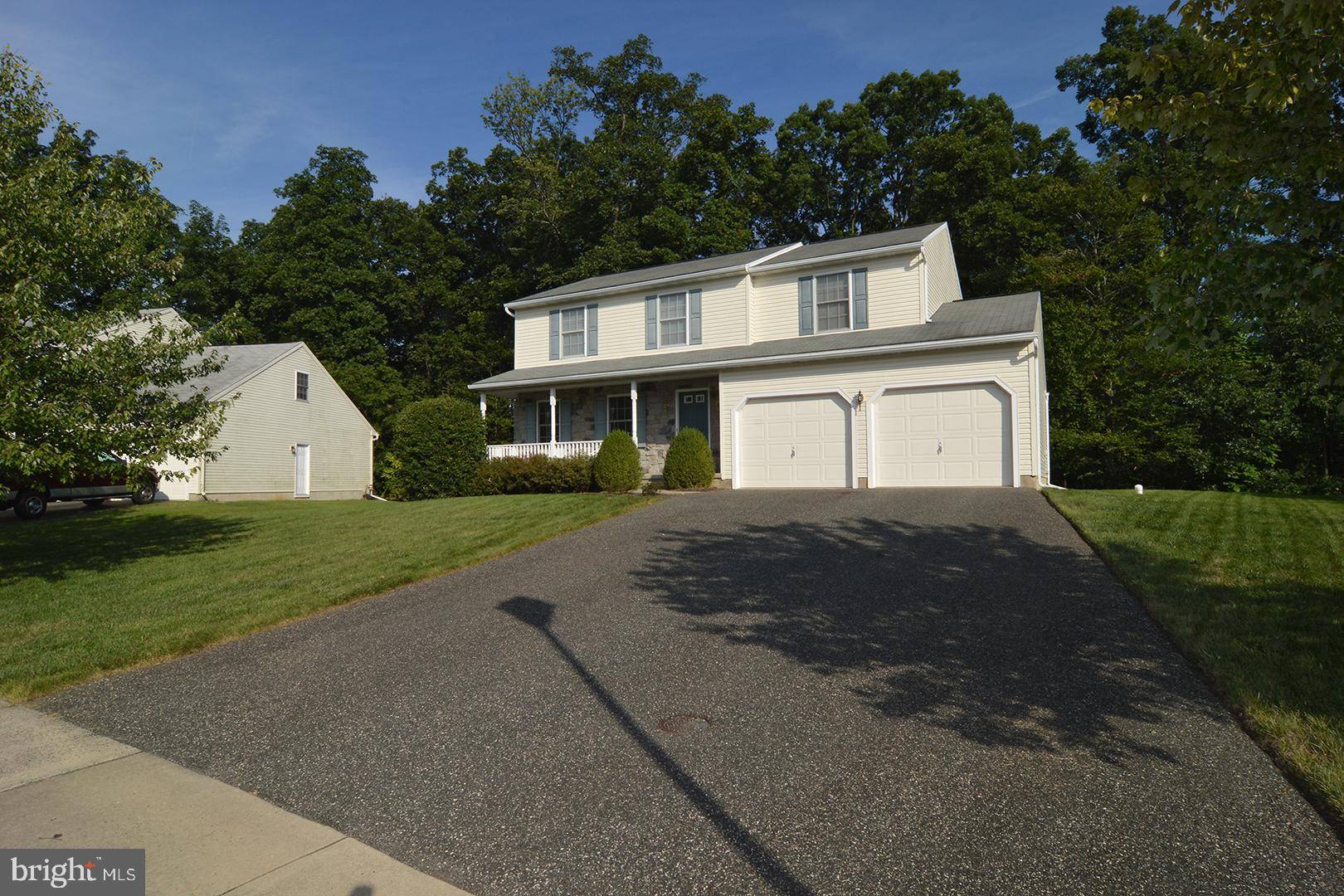 Douglassville, PA 19518,221 WOODBRIDGE LN