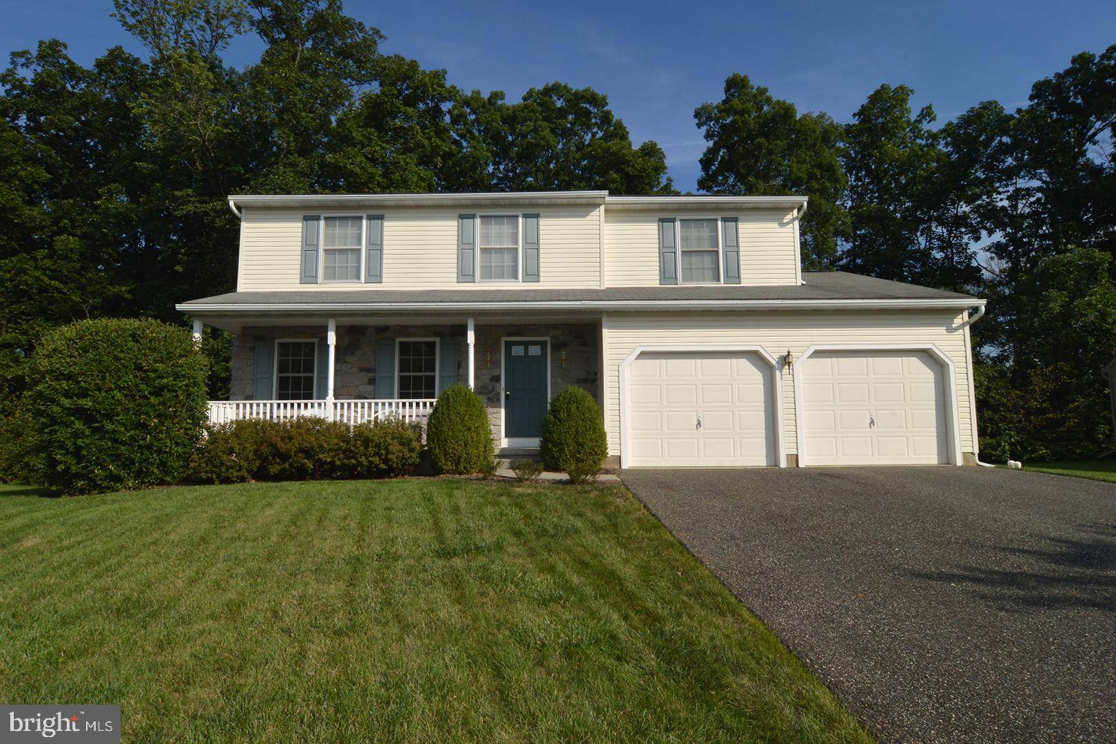 Douglassville, PA 19518,221 WOODBRIDGE LN