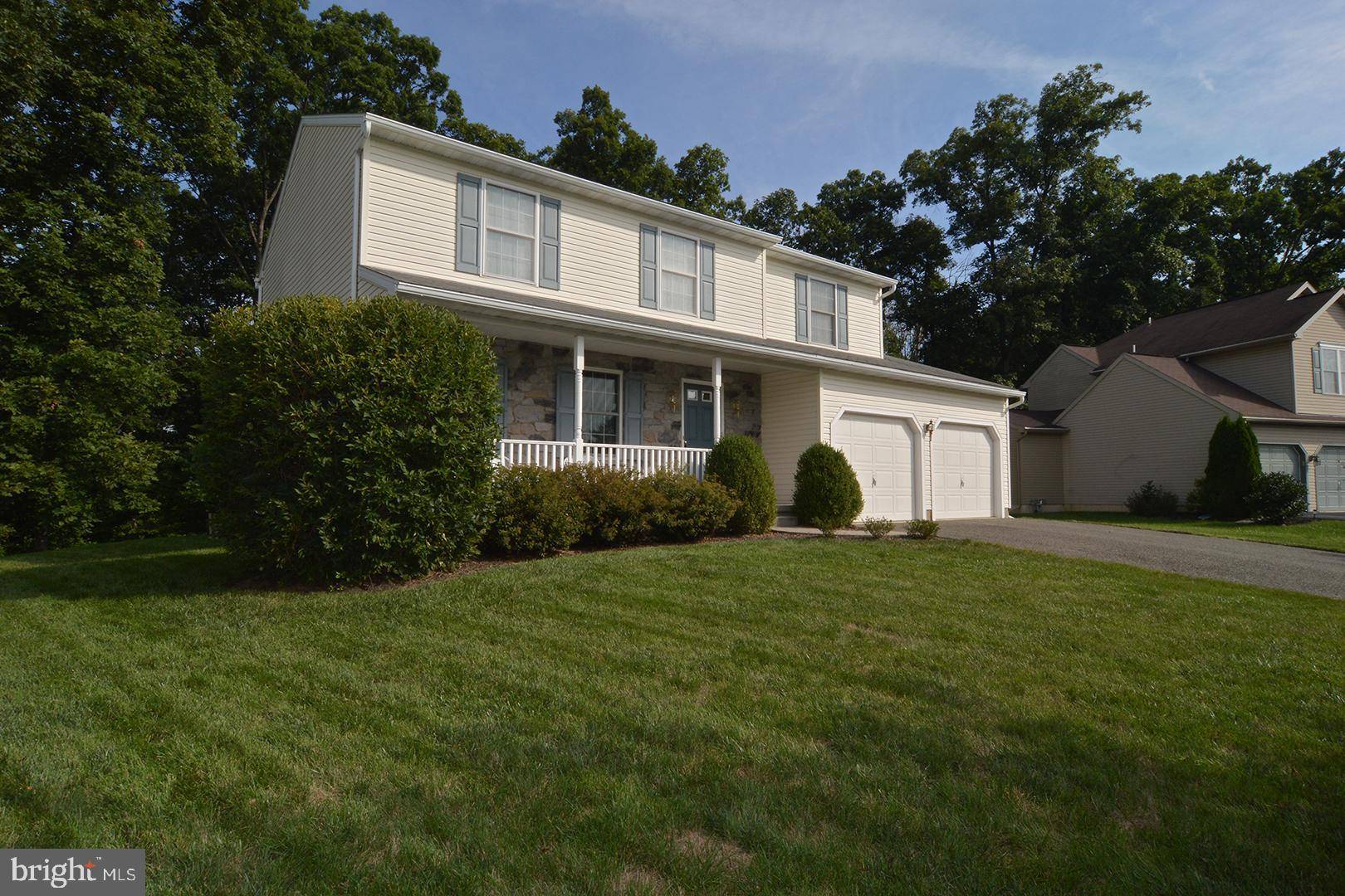 Douglassville, PA 19518,221 WOODBRIDGE LN