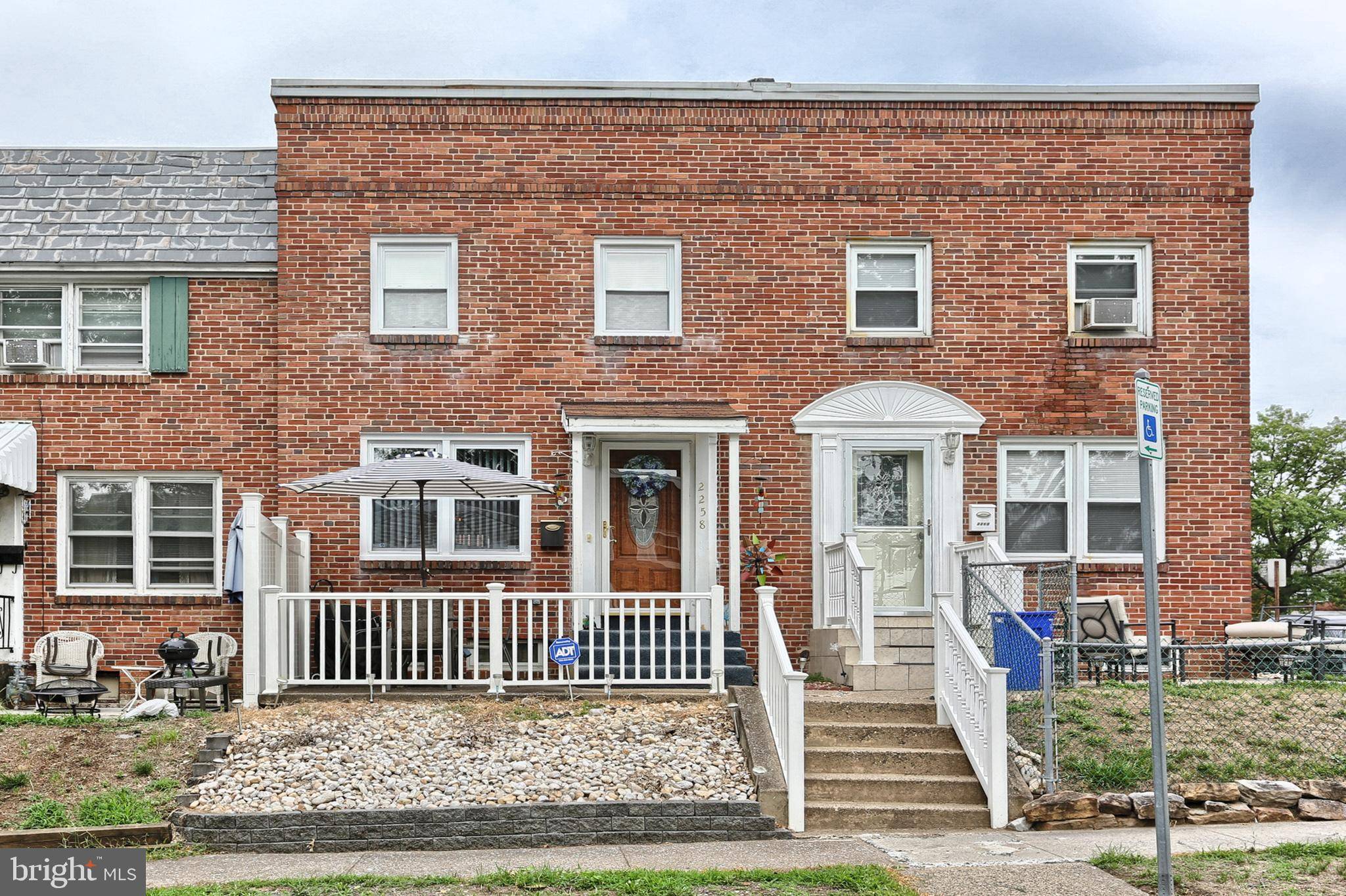 Harrisburg, PA 17104,2258 ADRIAN ST