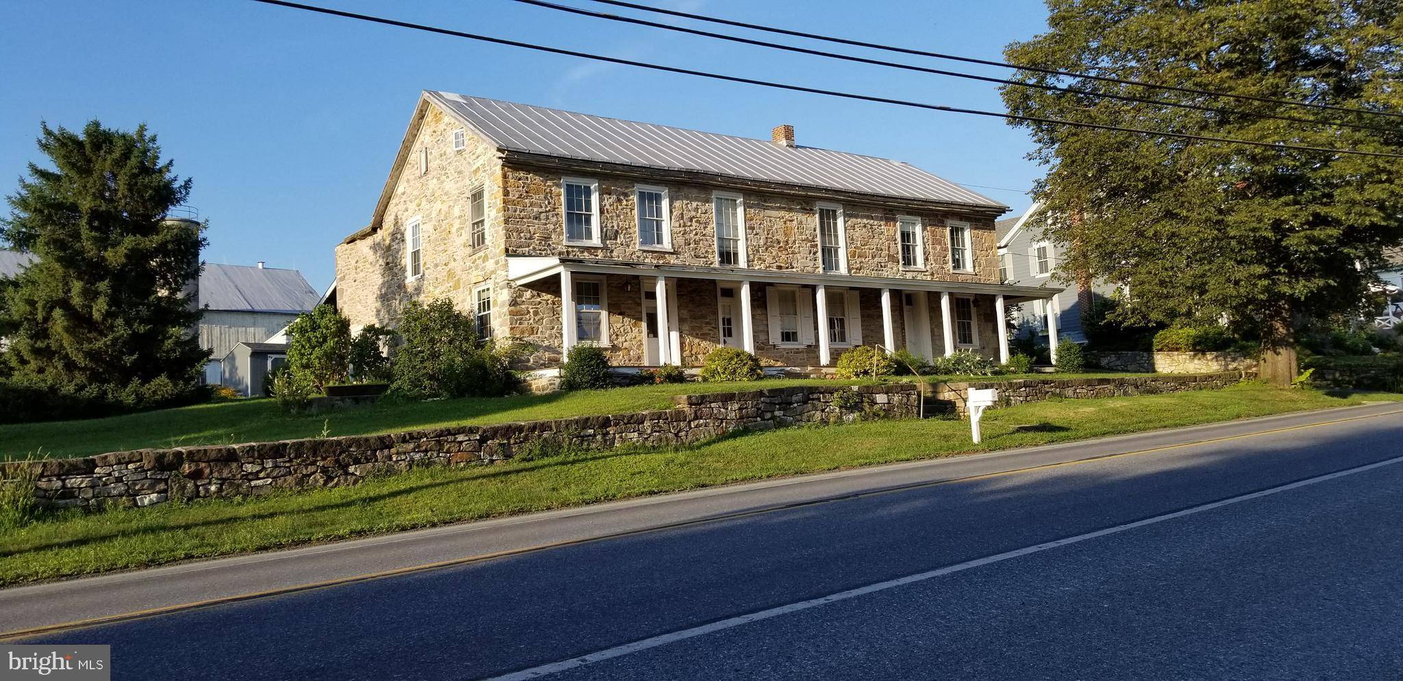 East Earl, PA 17519,4452 DIVISION HWY