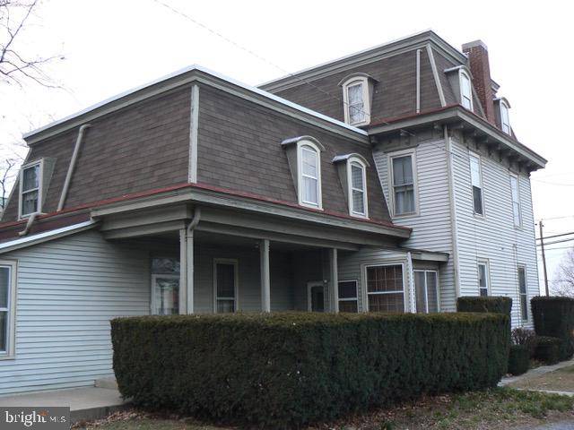 Leola, PA 17540,160-160A W MAIN ST