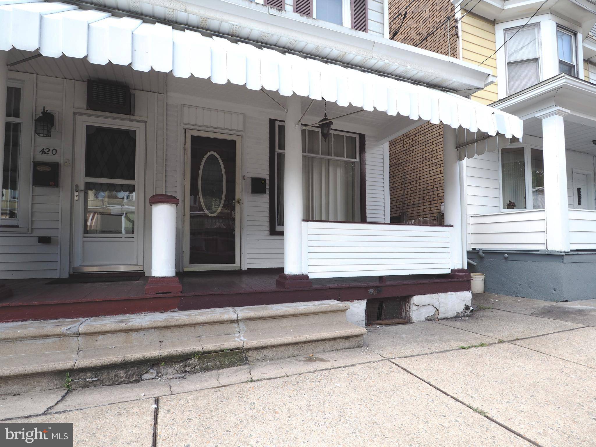 Tamaqua, PA 18252,422 PINE ST