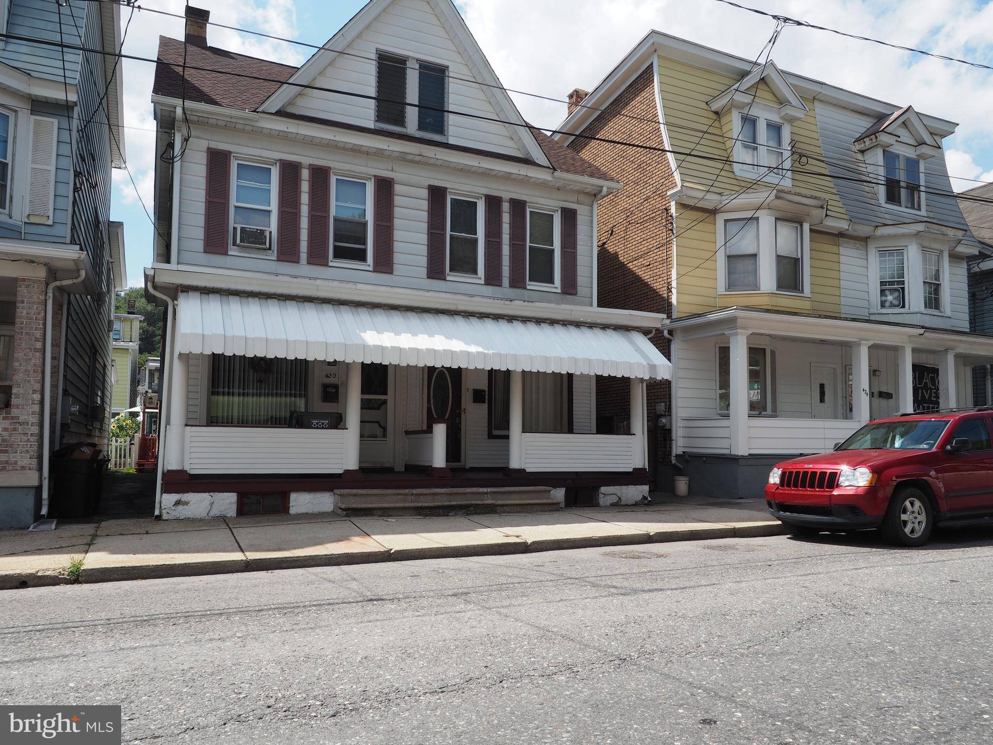 Tamaqua, PA 18252,422 PINE ST