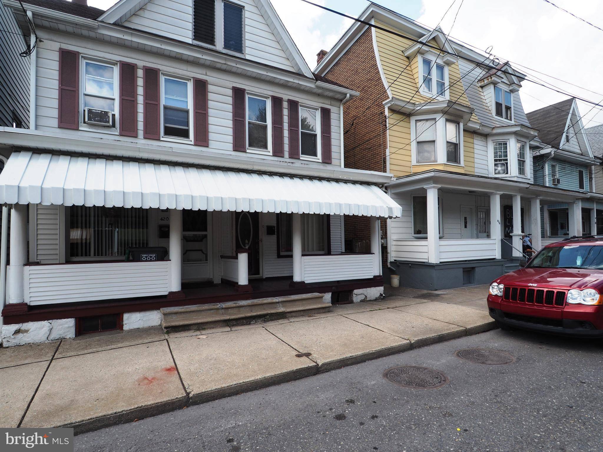 Tamaqua, PA 18252,422 PINE ST