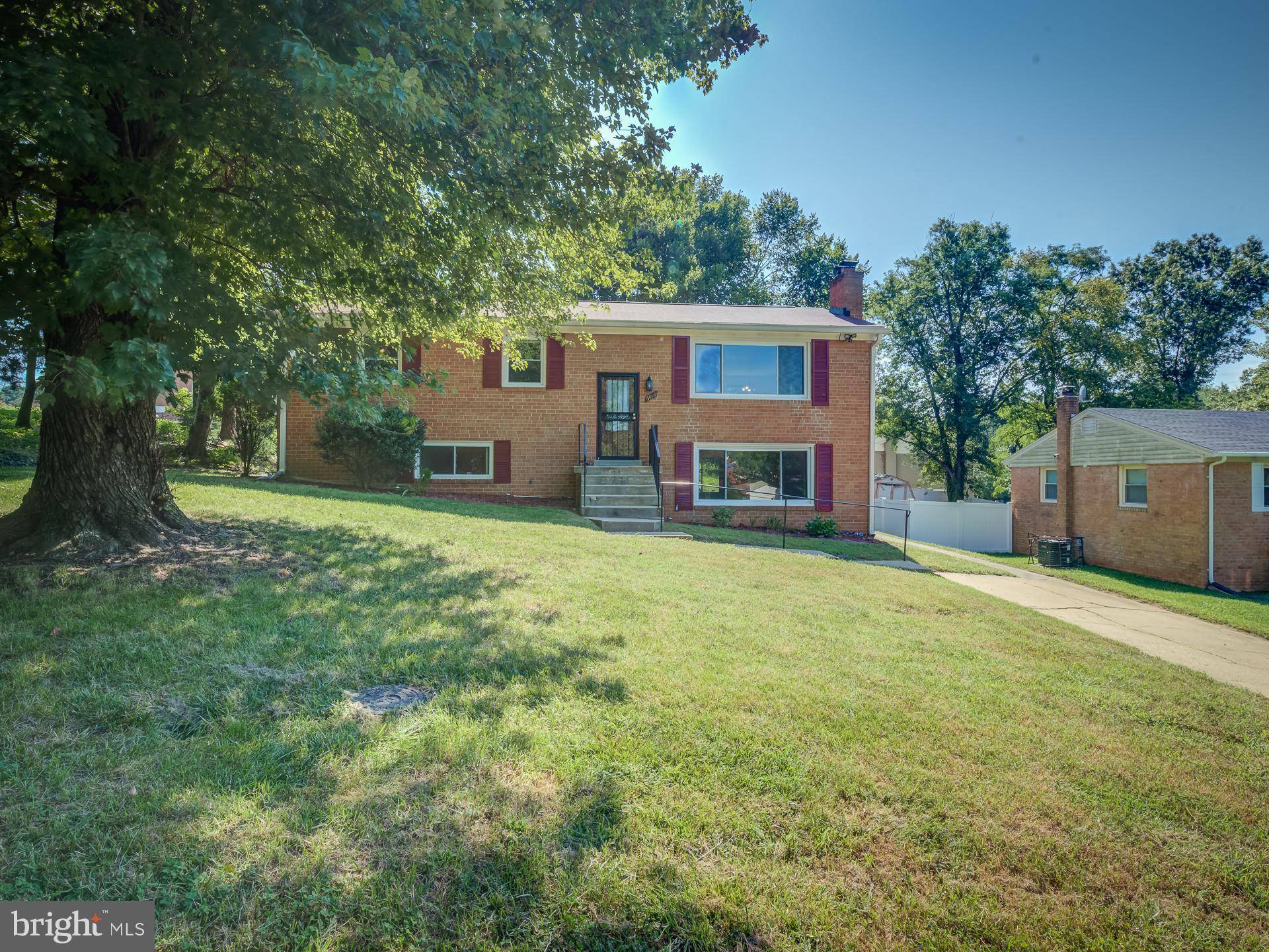 Temple Hills, MD 20748,6404 PATTON PL