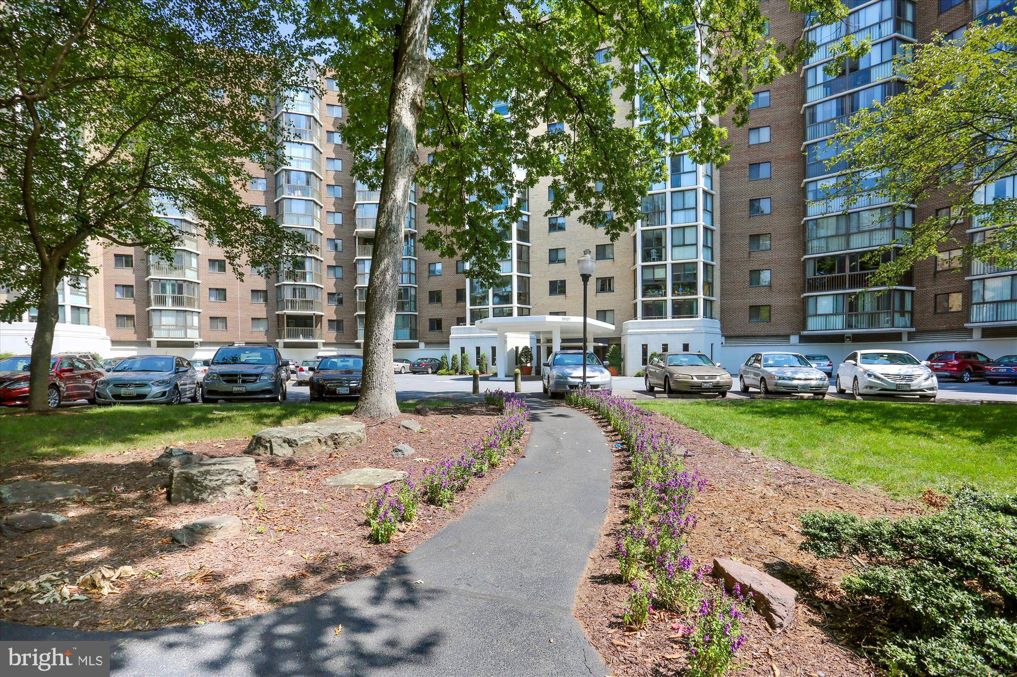 Silver Spring, MD 20906,15107 INTERLACHEN DR #1012