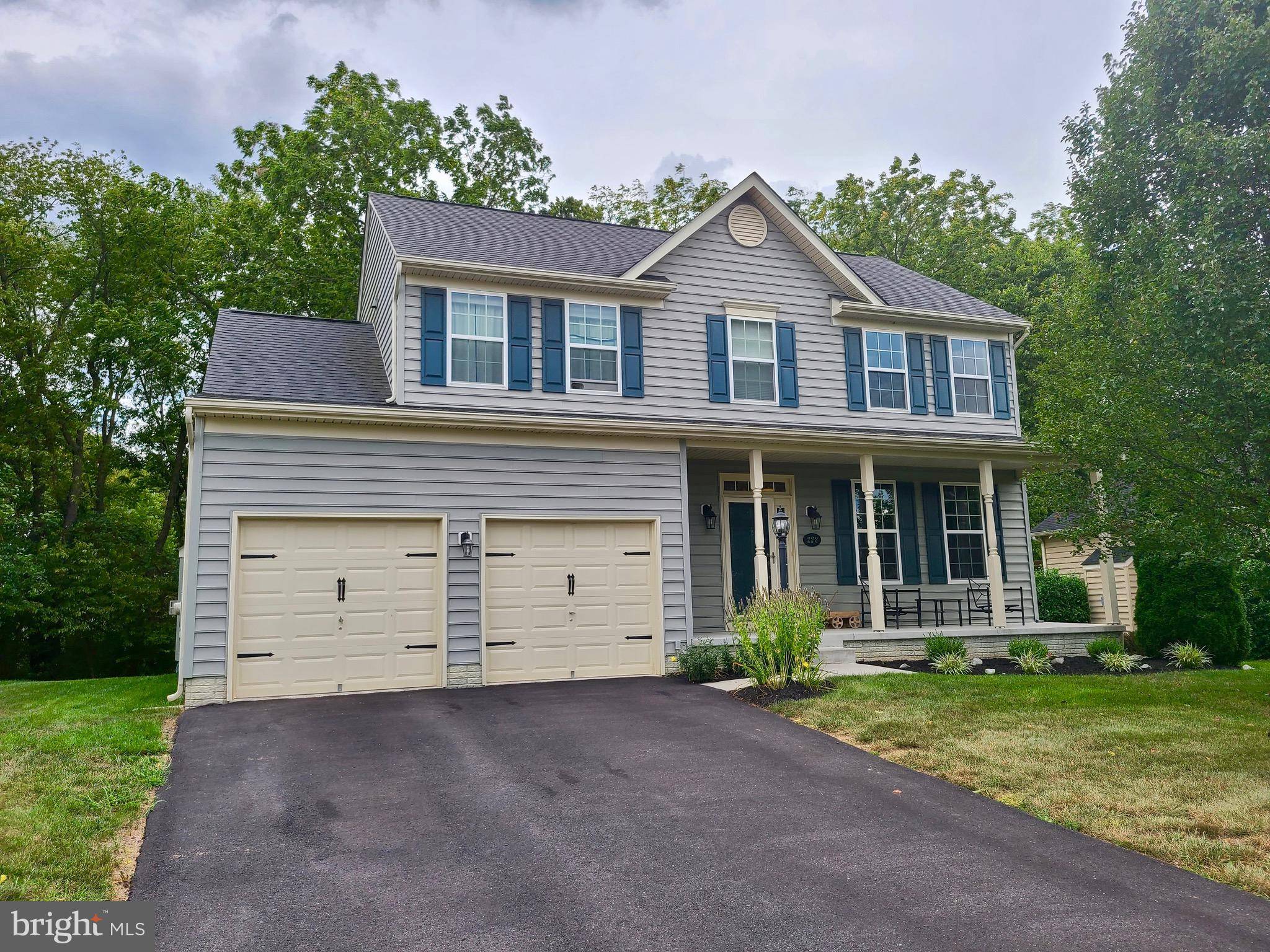 Kearneysville, WV 25430,222 DINWIDDIE WAY