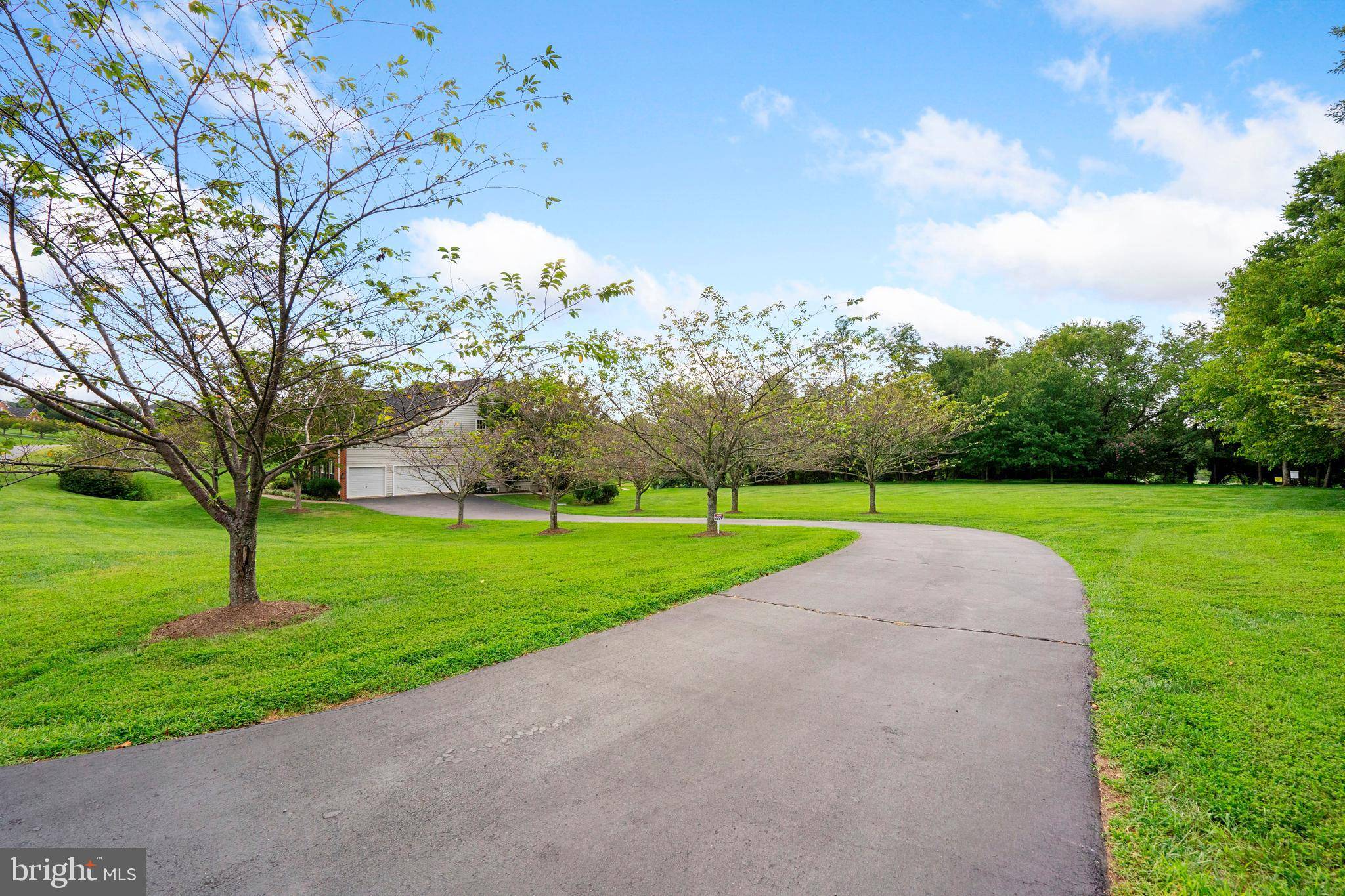 Round Hill, VA 20141,36331 DWYER CT