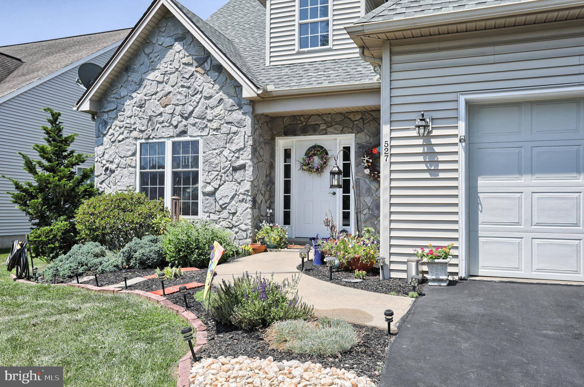 Lebanon, PA 17042,527 WATERSIDE CIR