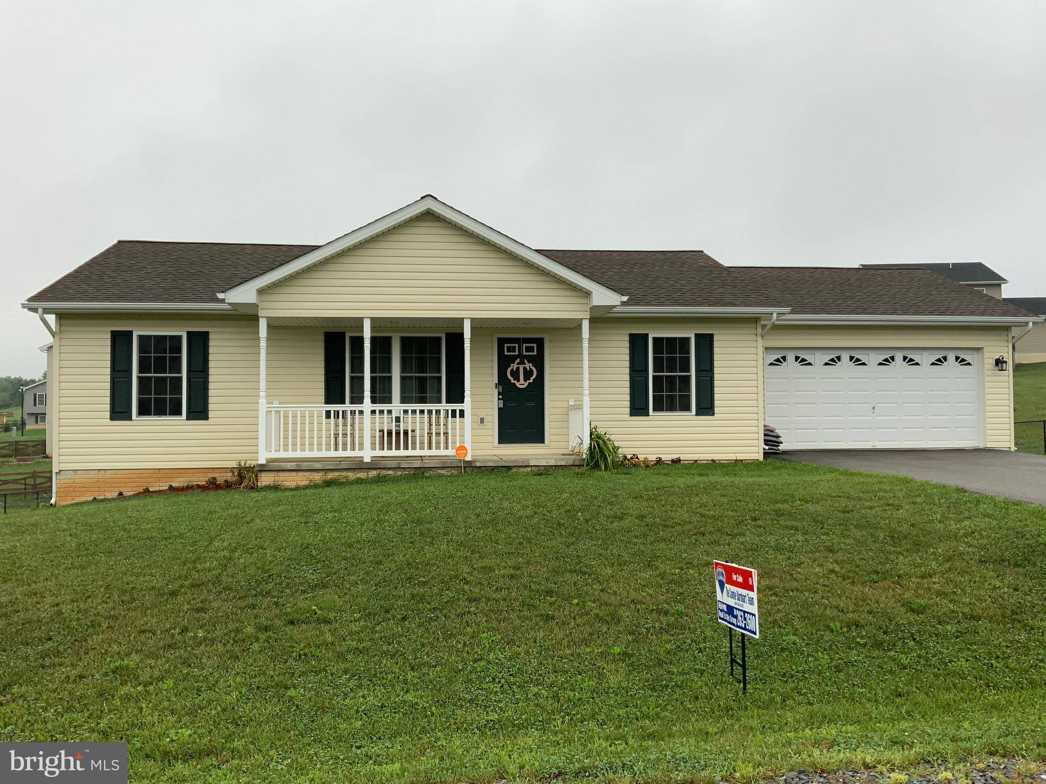 Martinsburg, WV 25403,976 DUCKWOODS LN