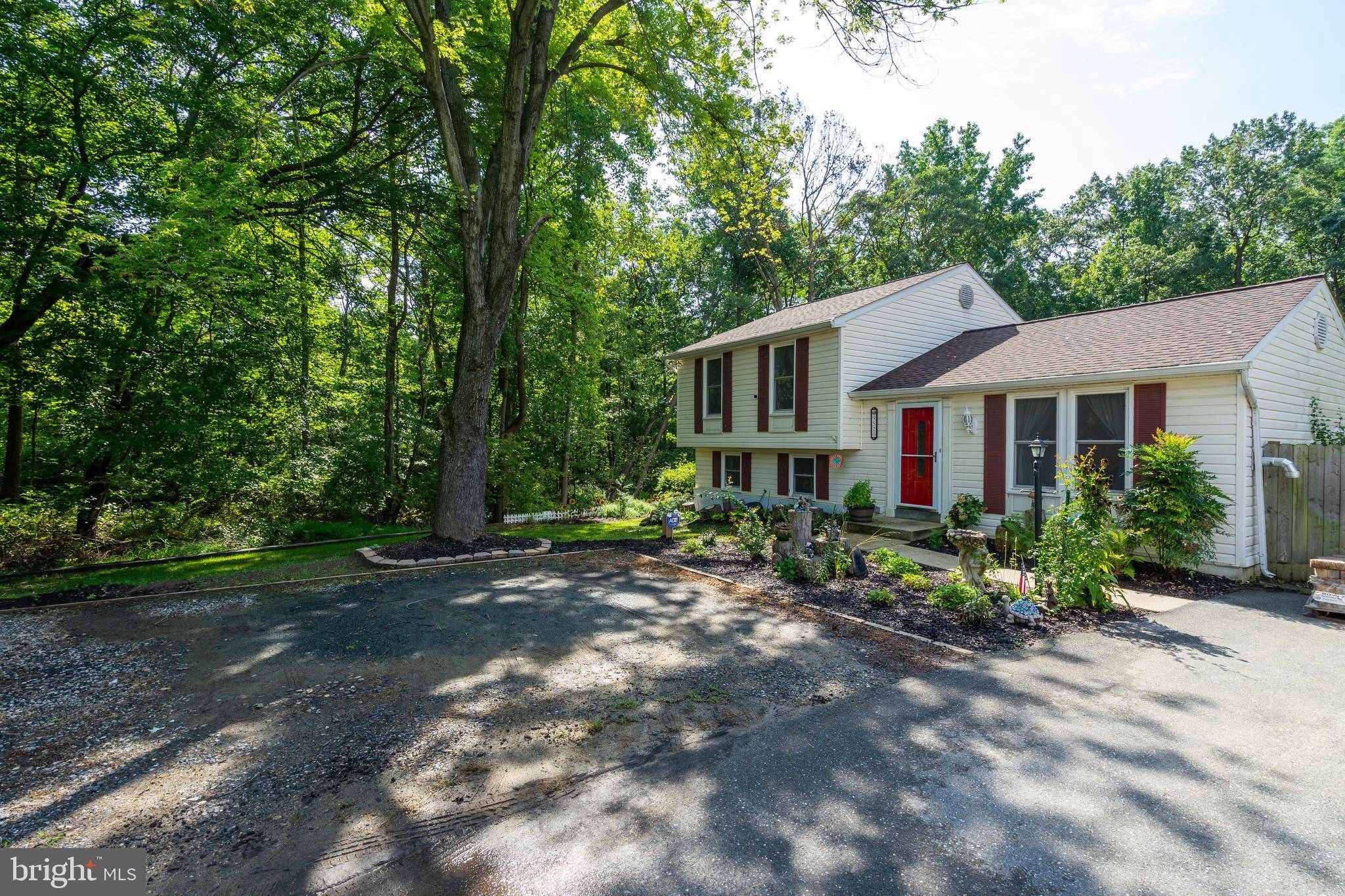 Laurel, MD 20723,9520 MELLOW CT