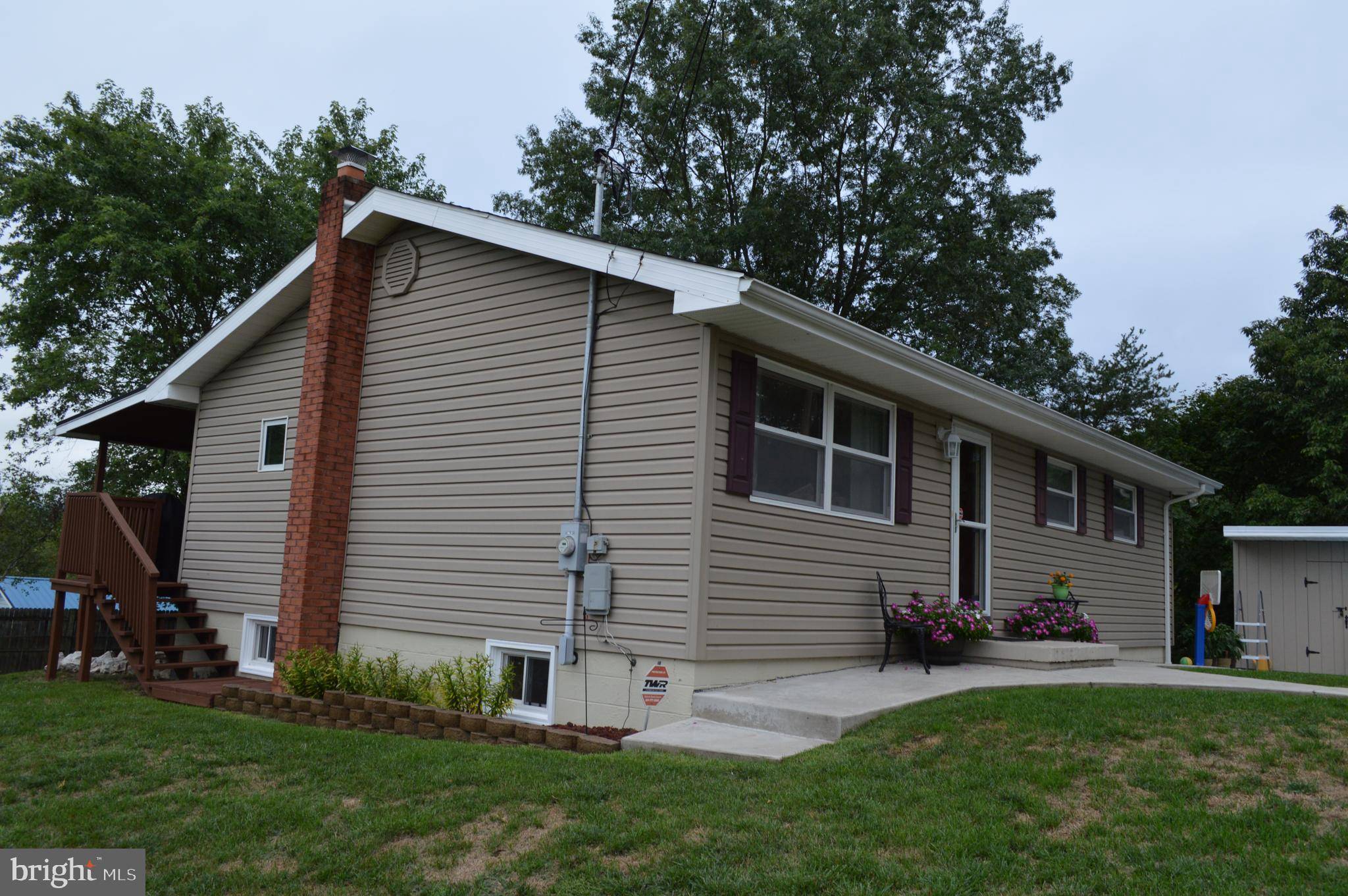 Ridgeley, WV 26753,190 HILLSBOROUGH TERRACE