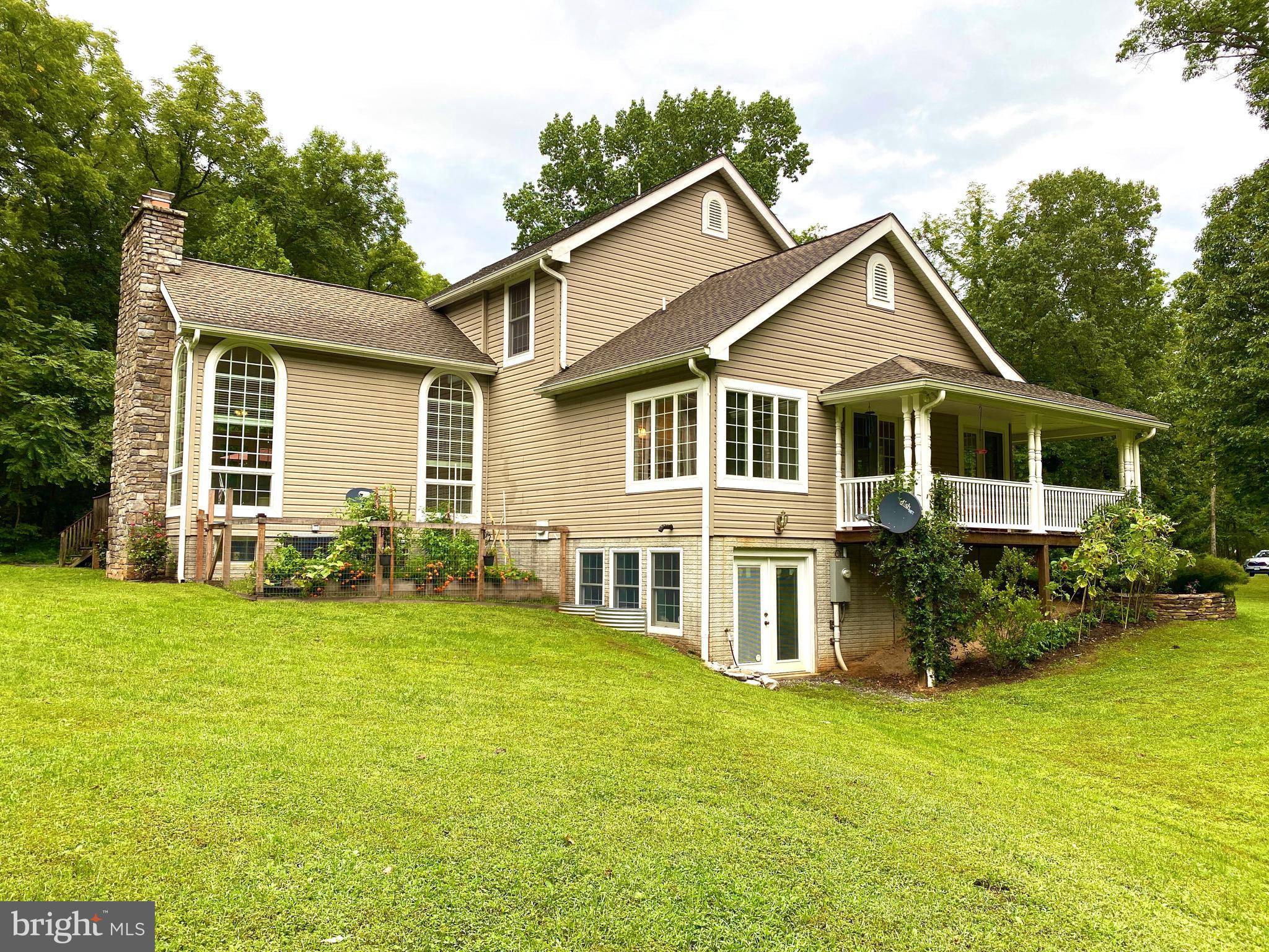 Berryville, VA 22611,144 DEERWOOD LN