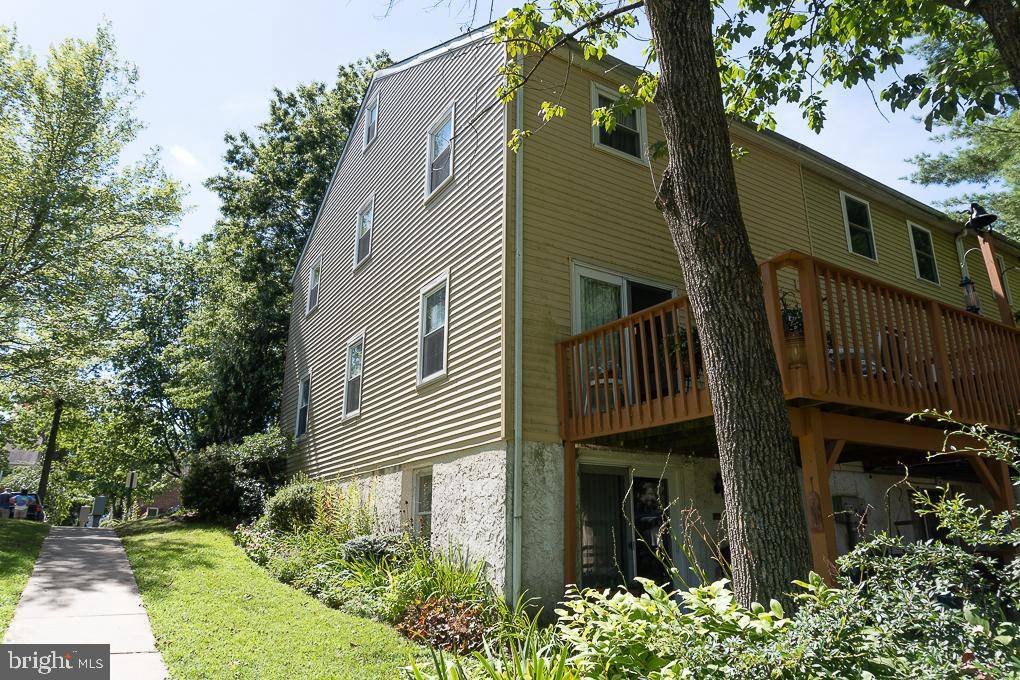 Sellersville, PA 18960,521 PORTSMOUTH CT