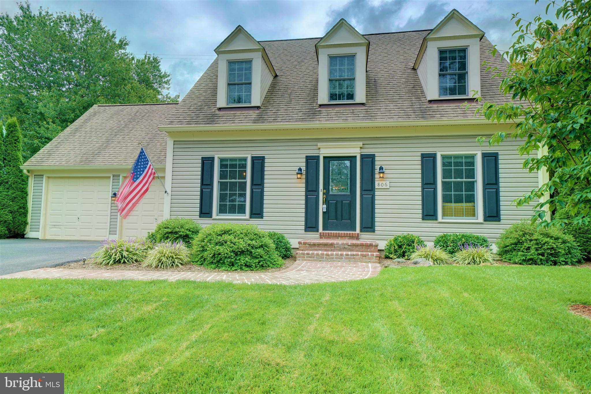 Mount Airy, MD 21771,806 MEADOW FIELD CT