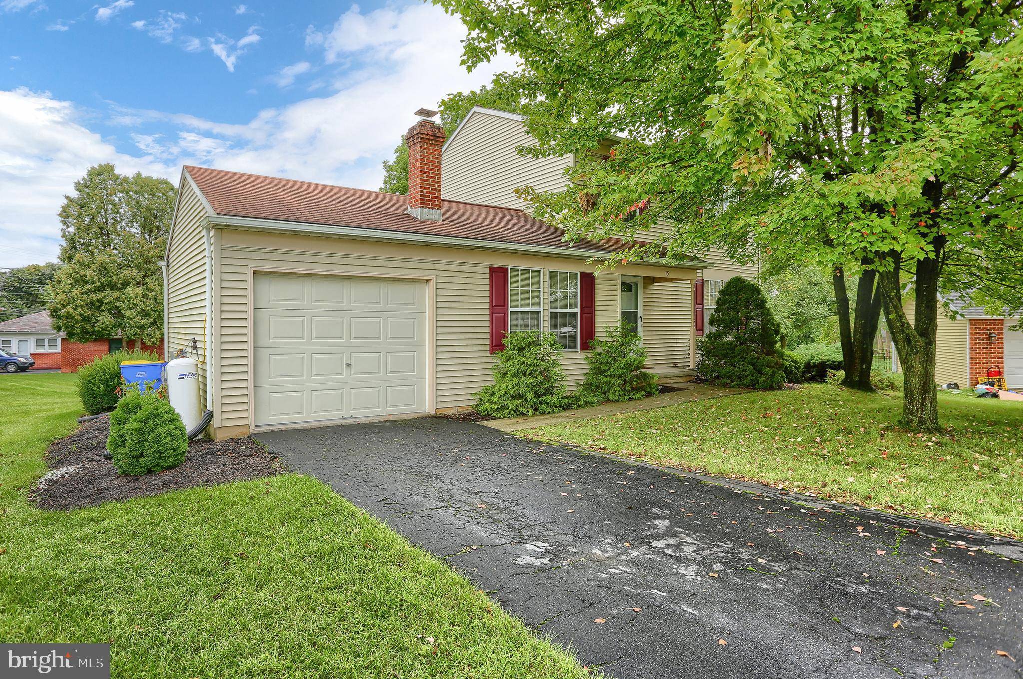 Mechanicsburg, PA 17050,15 BRIARWOOD CT