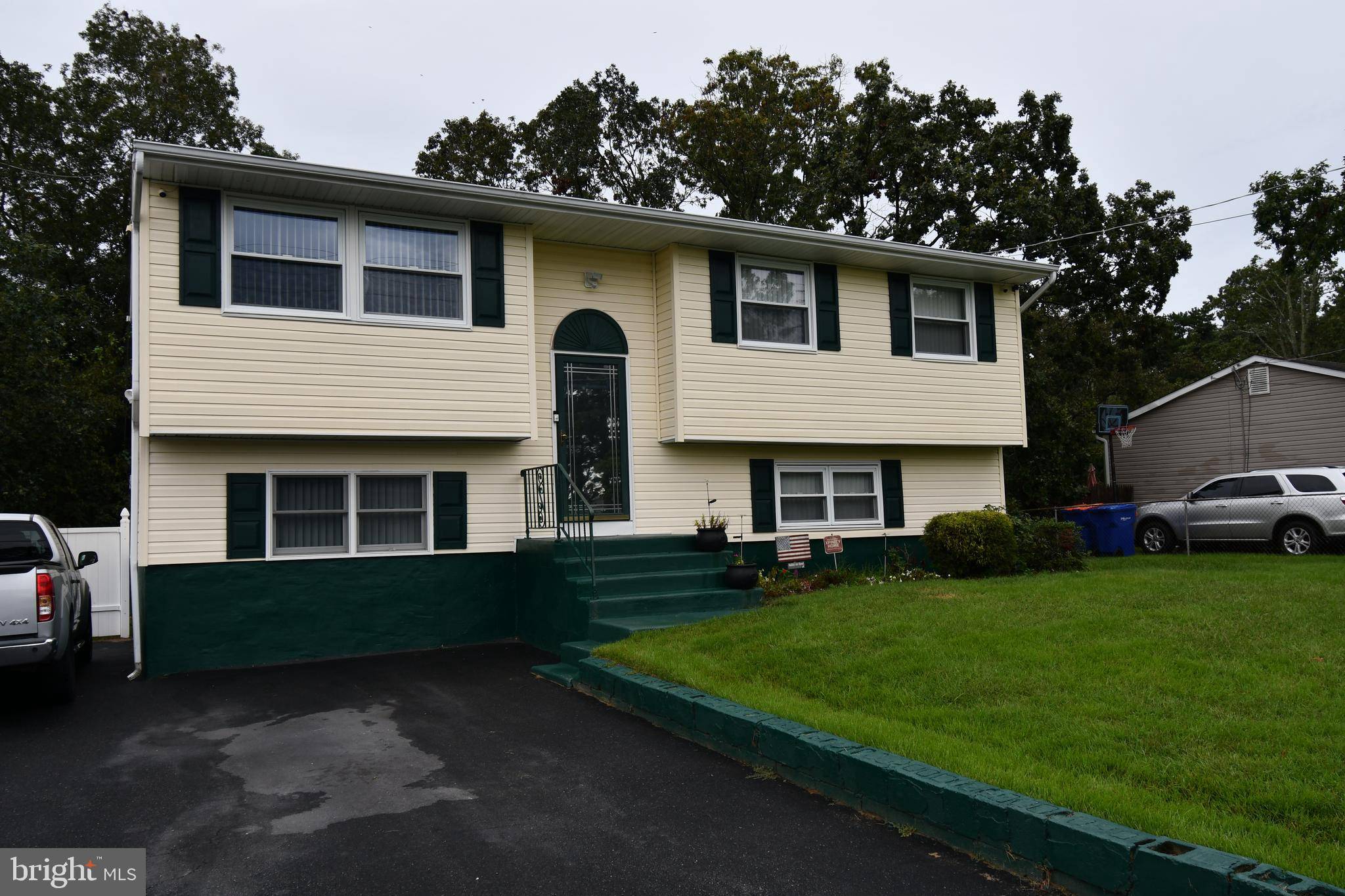 Millville, NJ 08332,1116 LOUIS DR