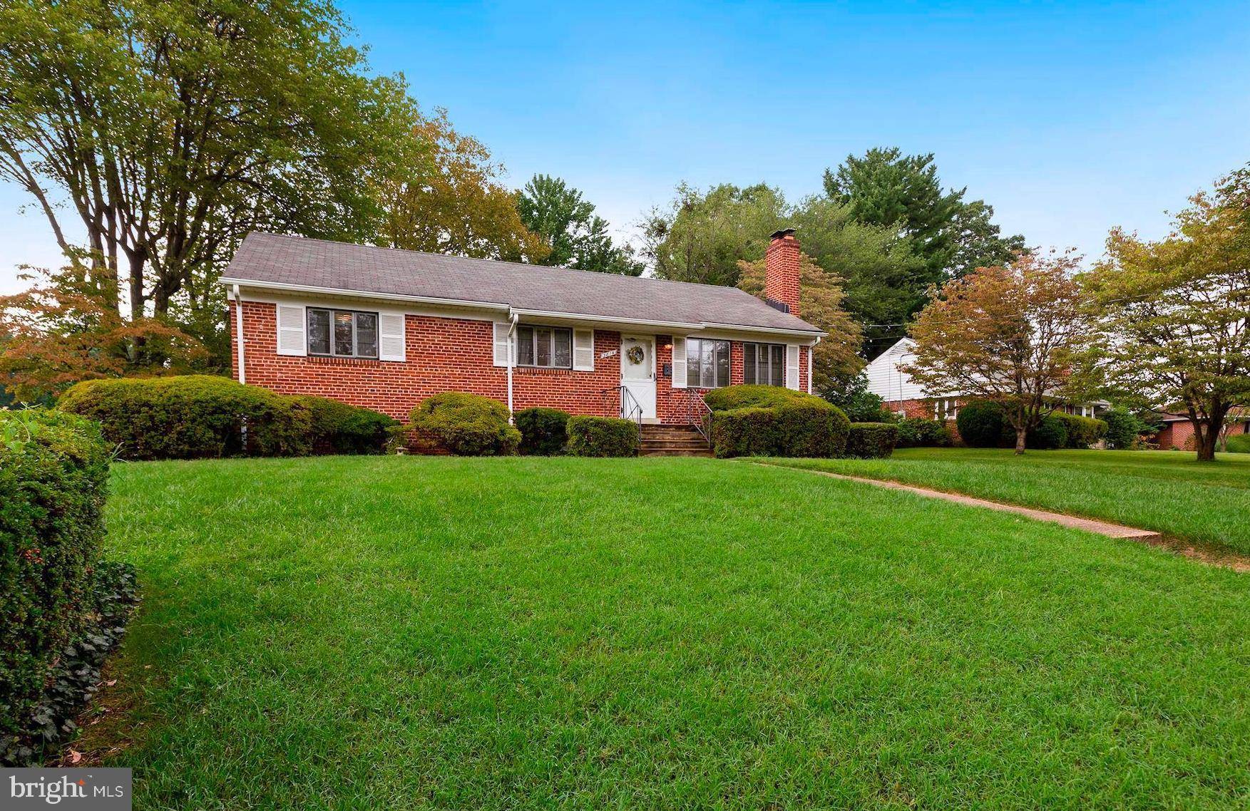 Annandale, VA 22003,3814 STUART CT