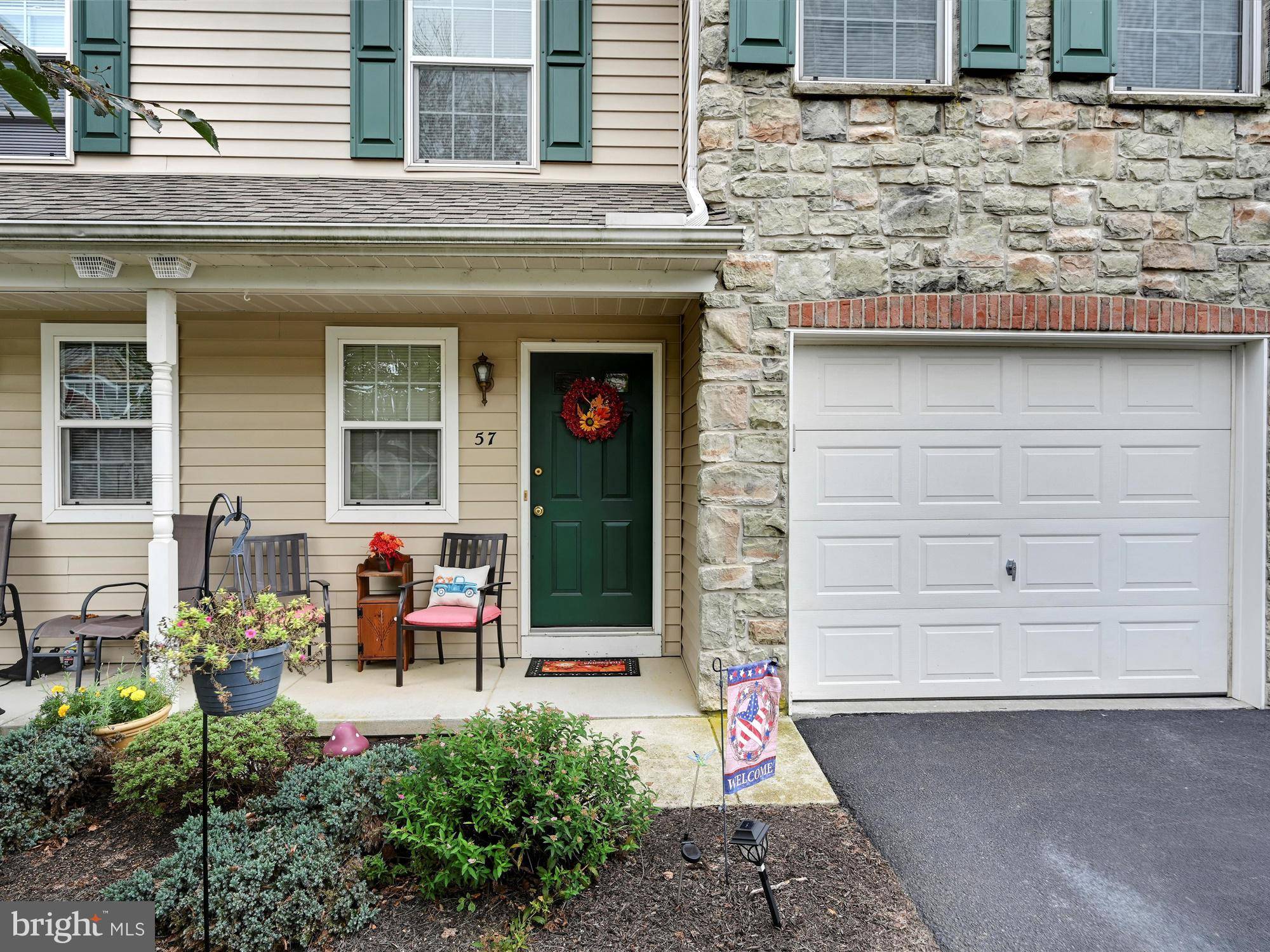 Palmyra, PA 17078,57 N VILLAGE CIR