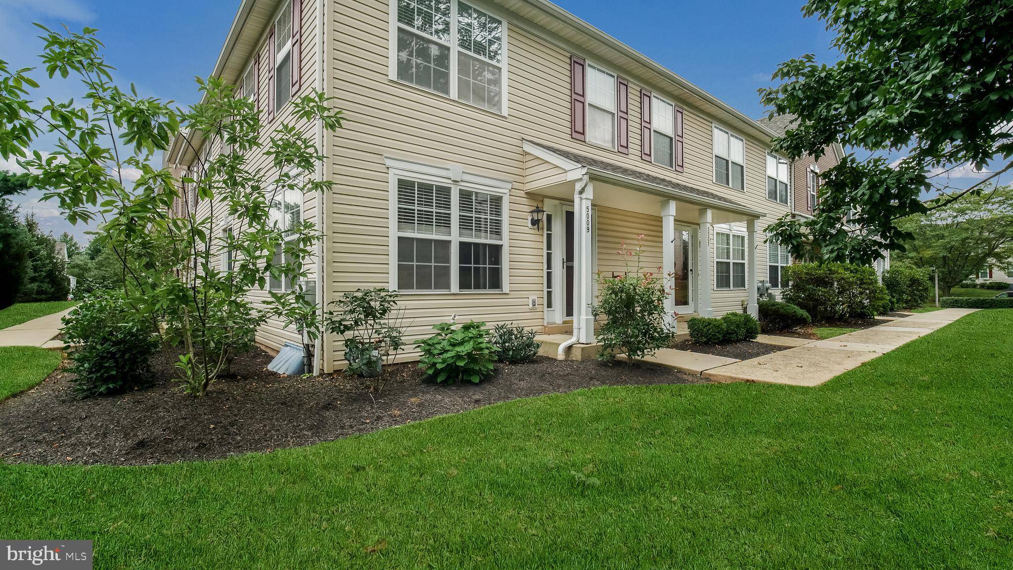 Doylestown, PA 18902,5009 REBECCA FELL DR #172